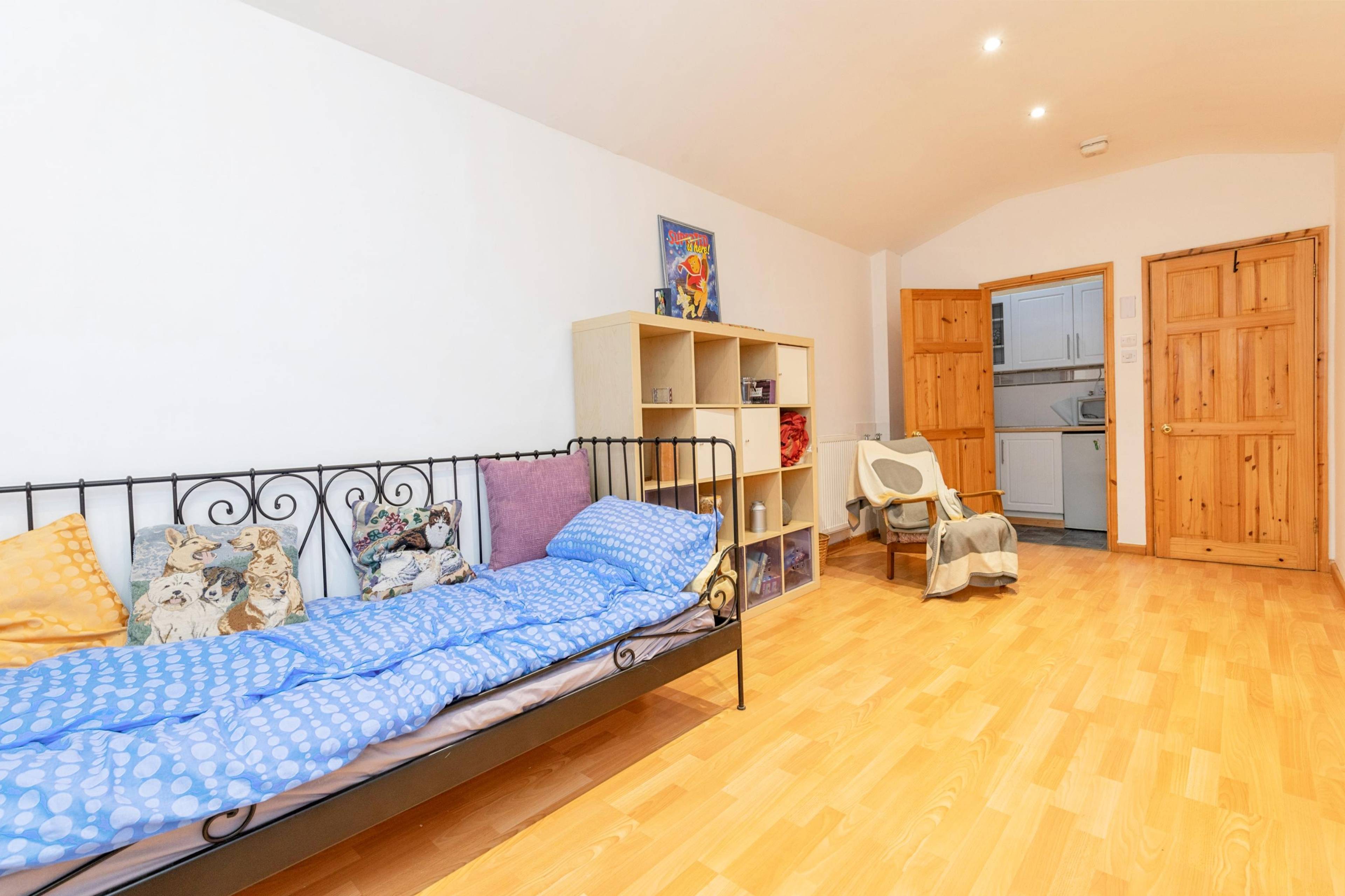 Bedroom/Lounge