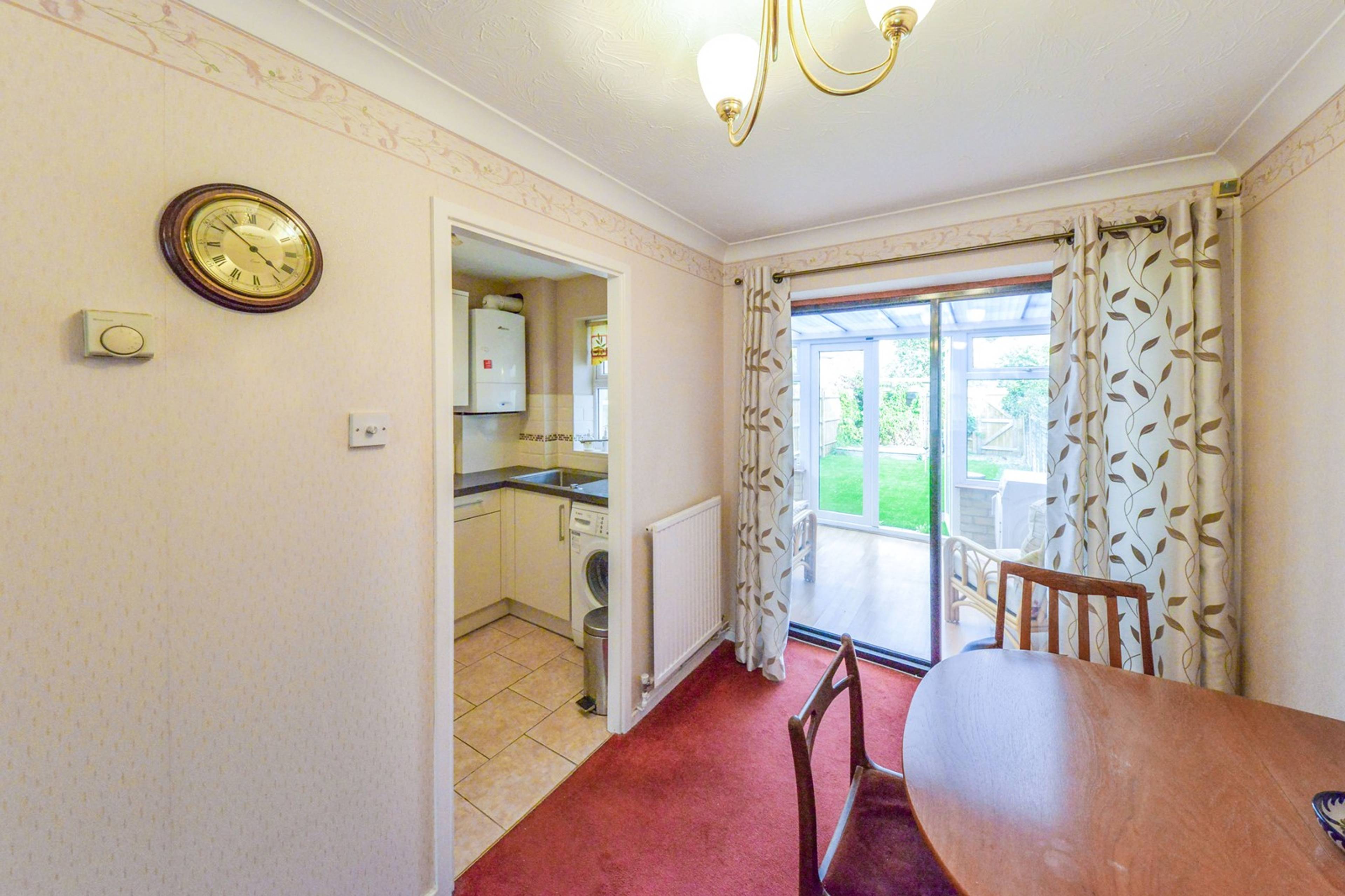 Lounge/Dining Room