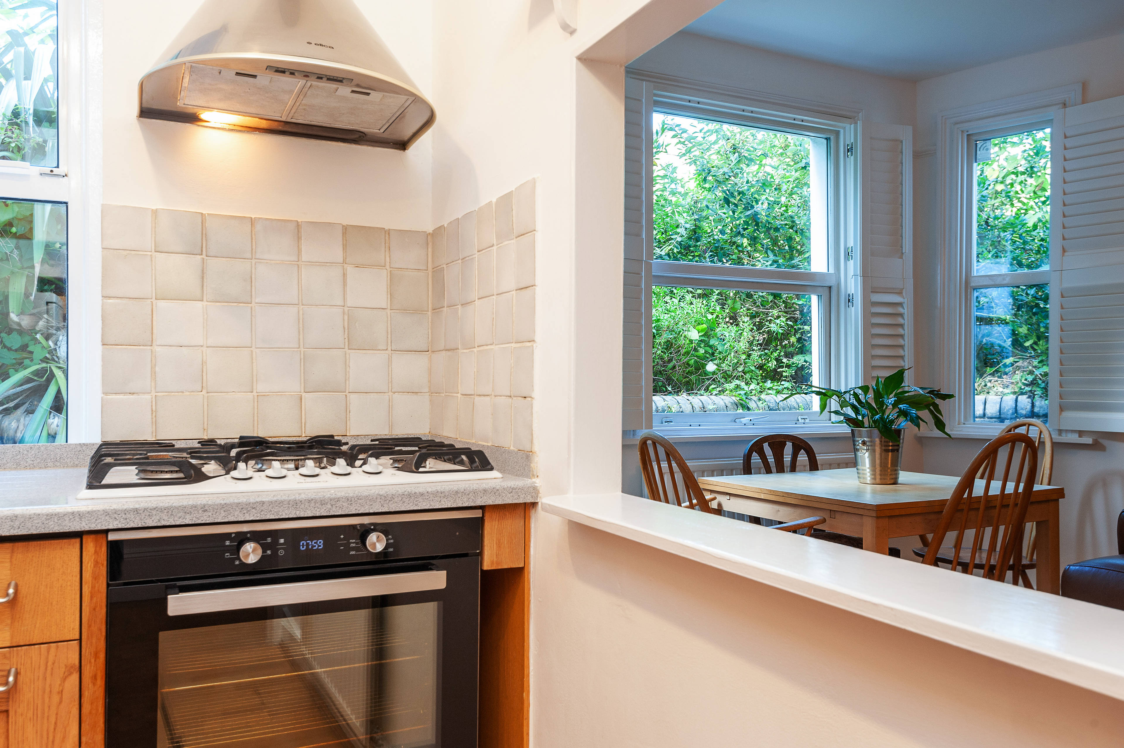 Kitchen/Breakfast
