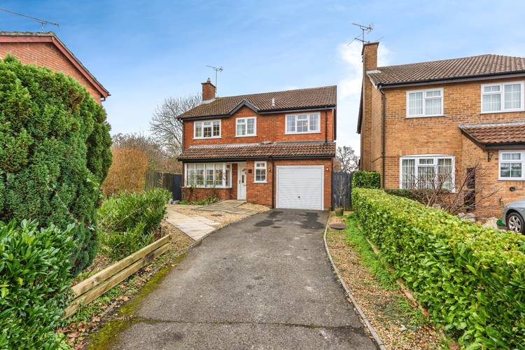 4 bedroom detached house