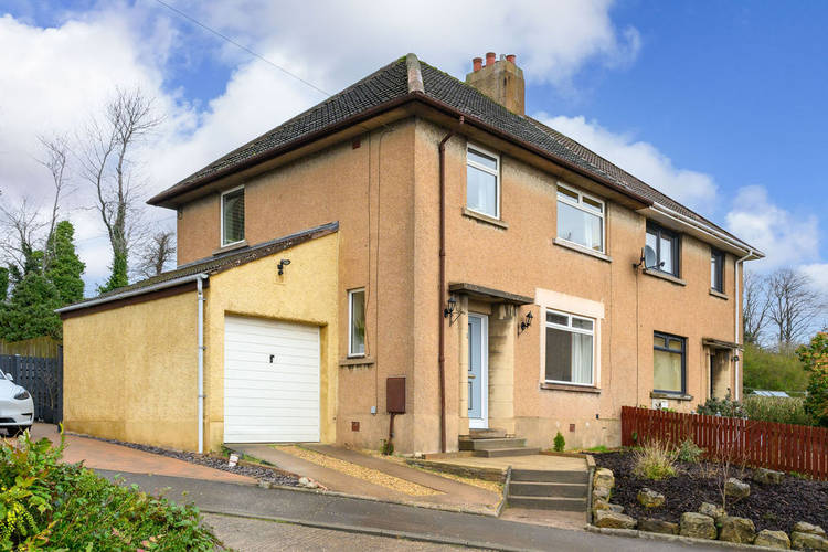 3 bedroom semi-detached house