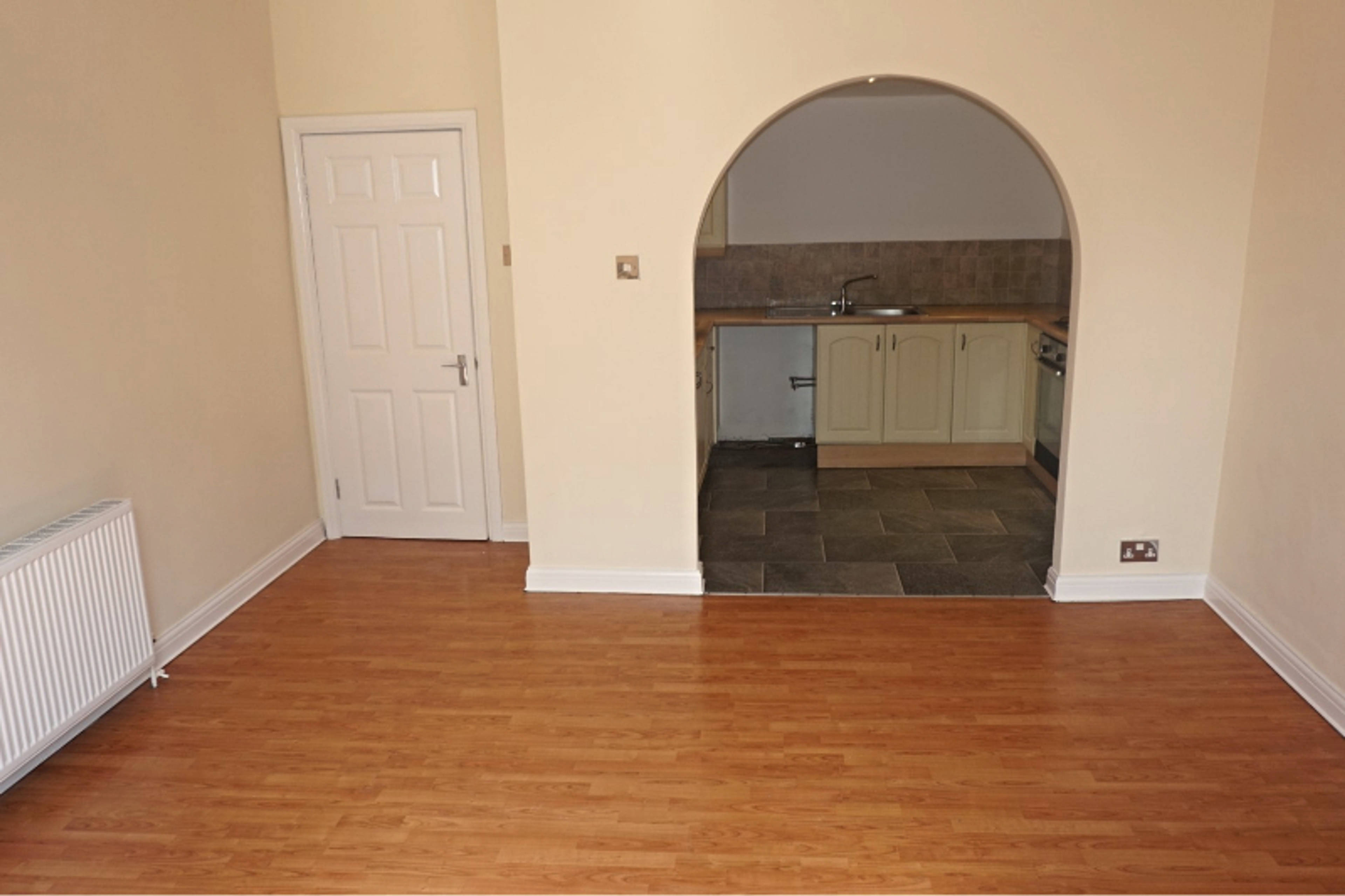 Lounge / Kitchen