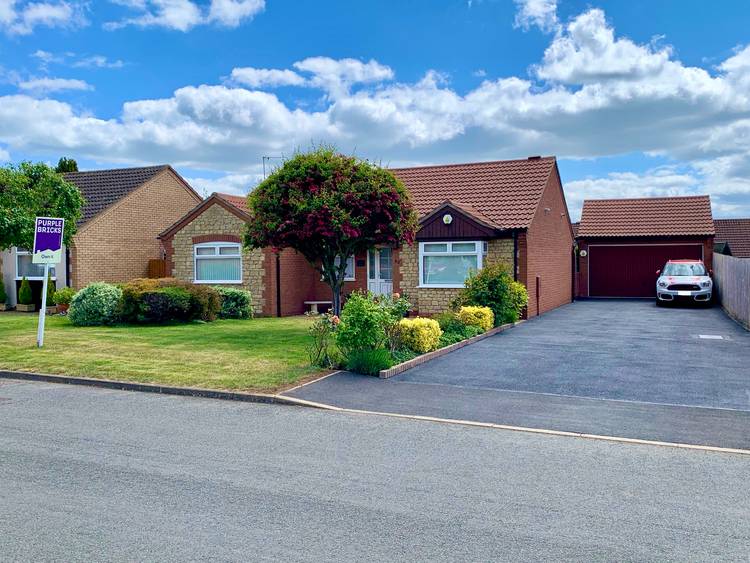 3 bedroom detached bungalow