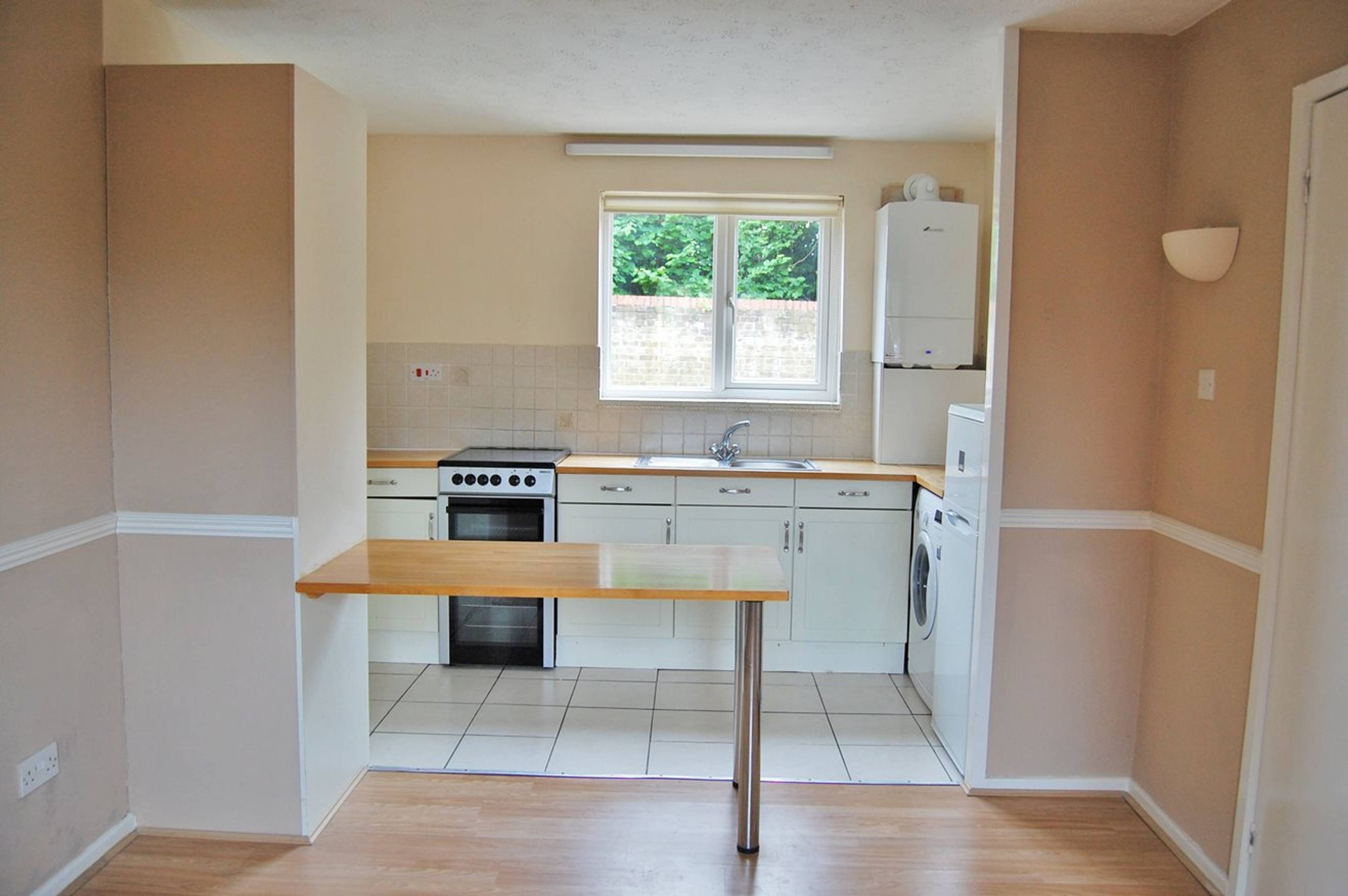 Lounge / Kitchen