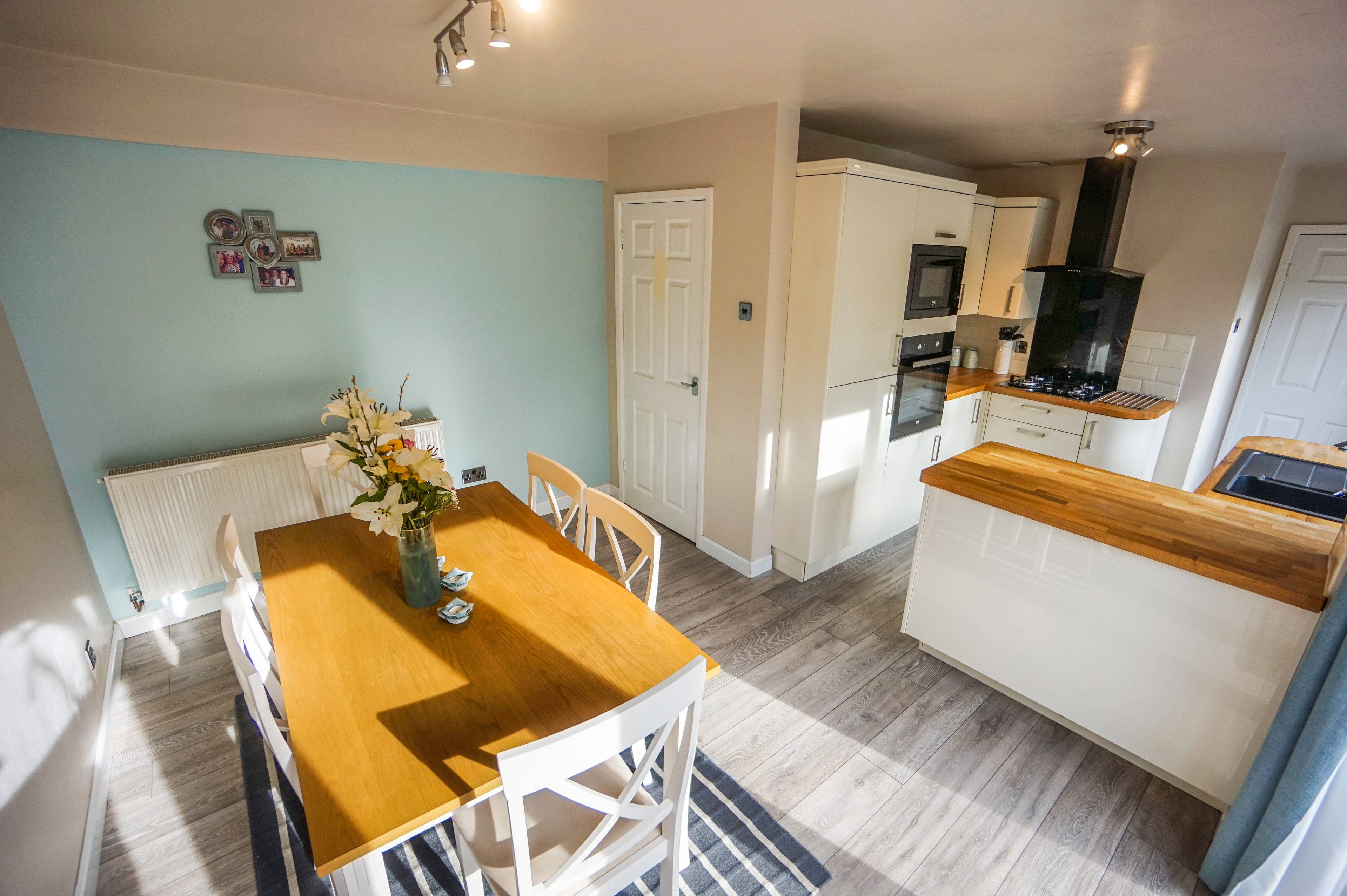 Kitchen/Dining Room