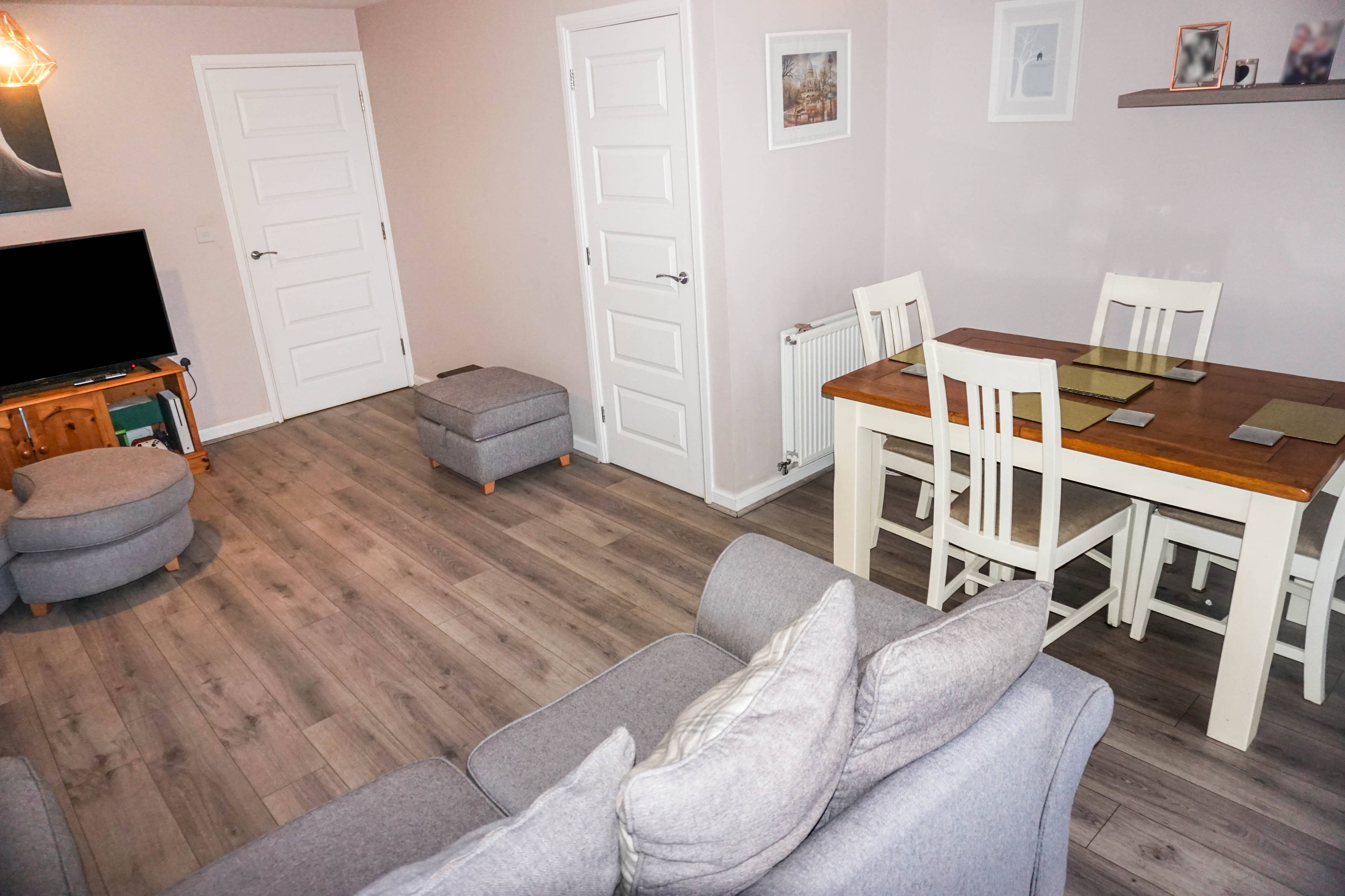 Lounge/Dining Room