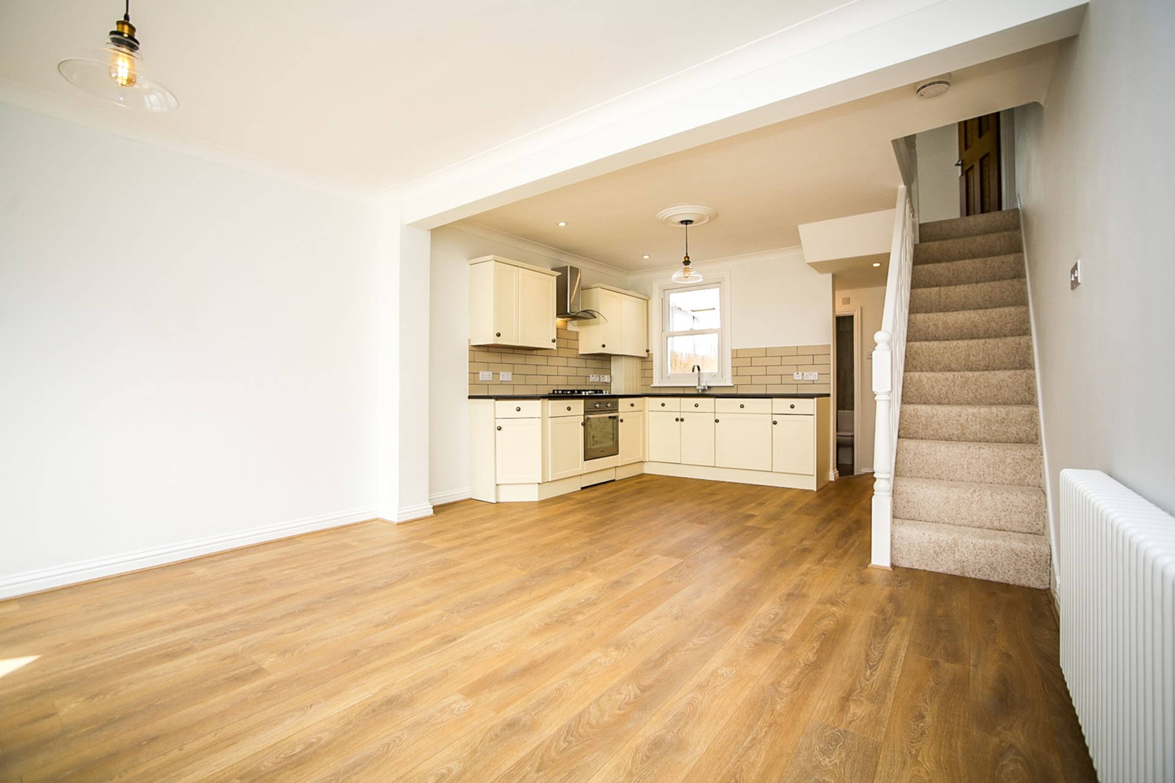 Lounge / Kitchen