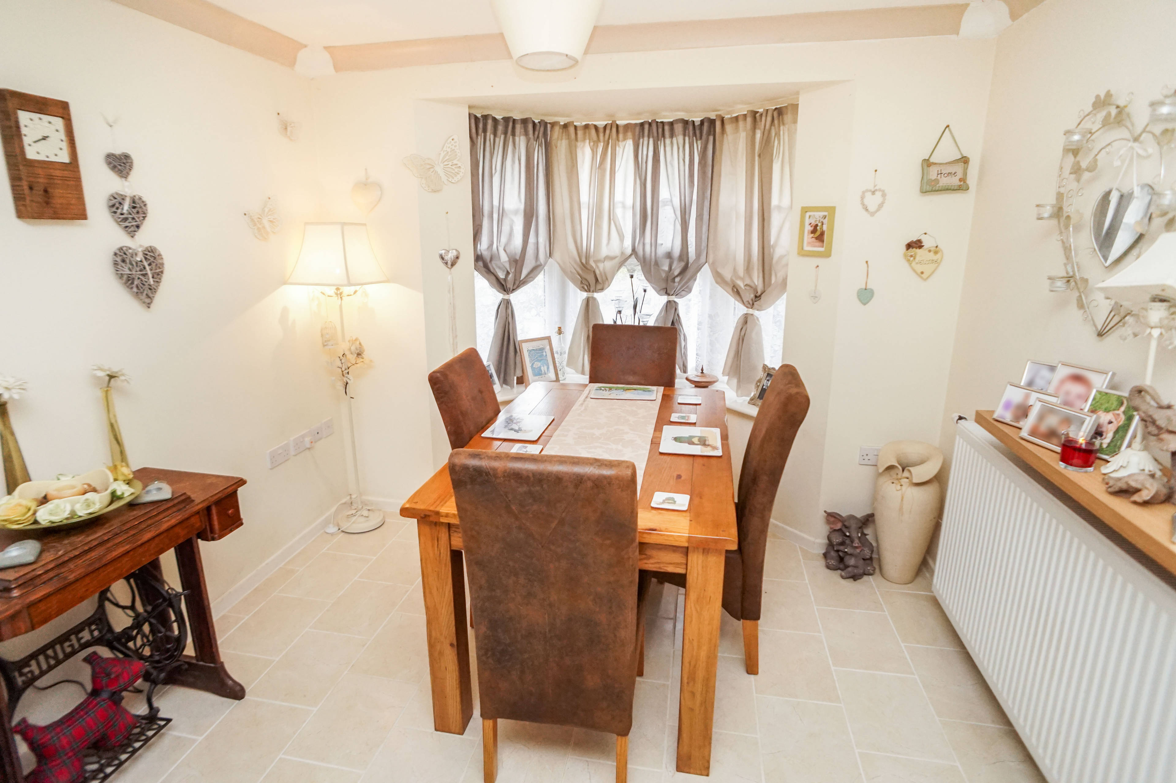 Lounge/Dining Room