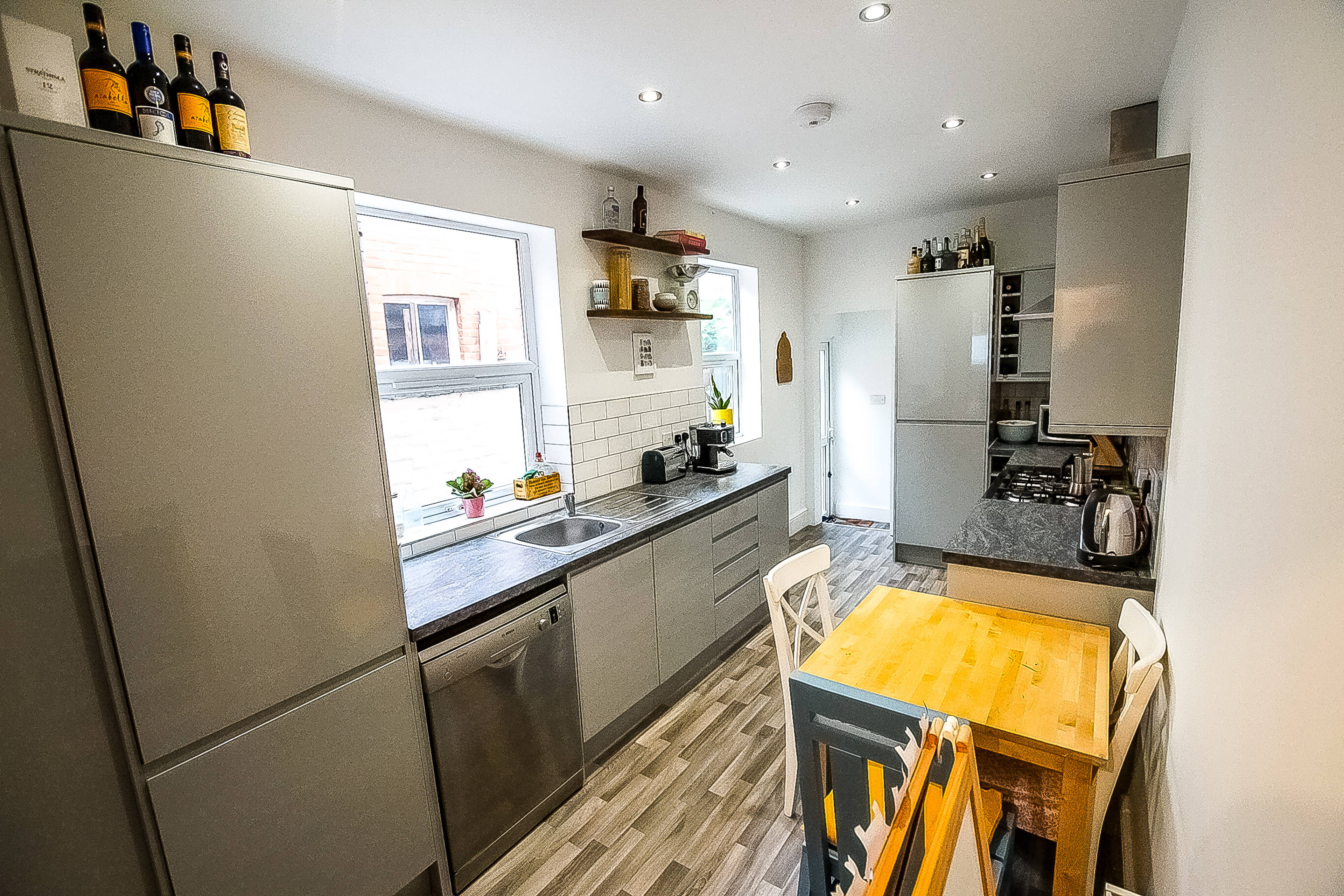 Kitchen/Breakfast