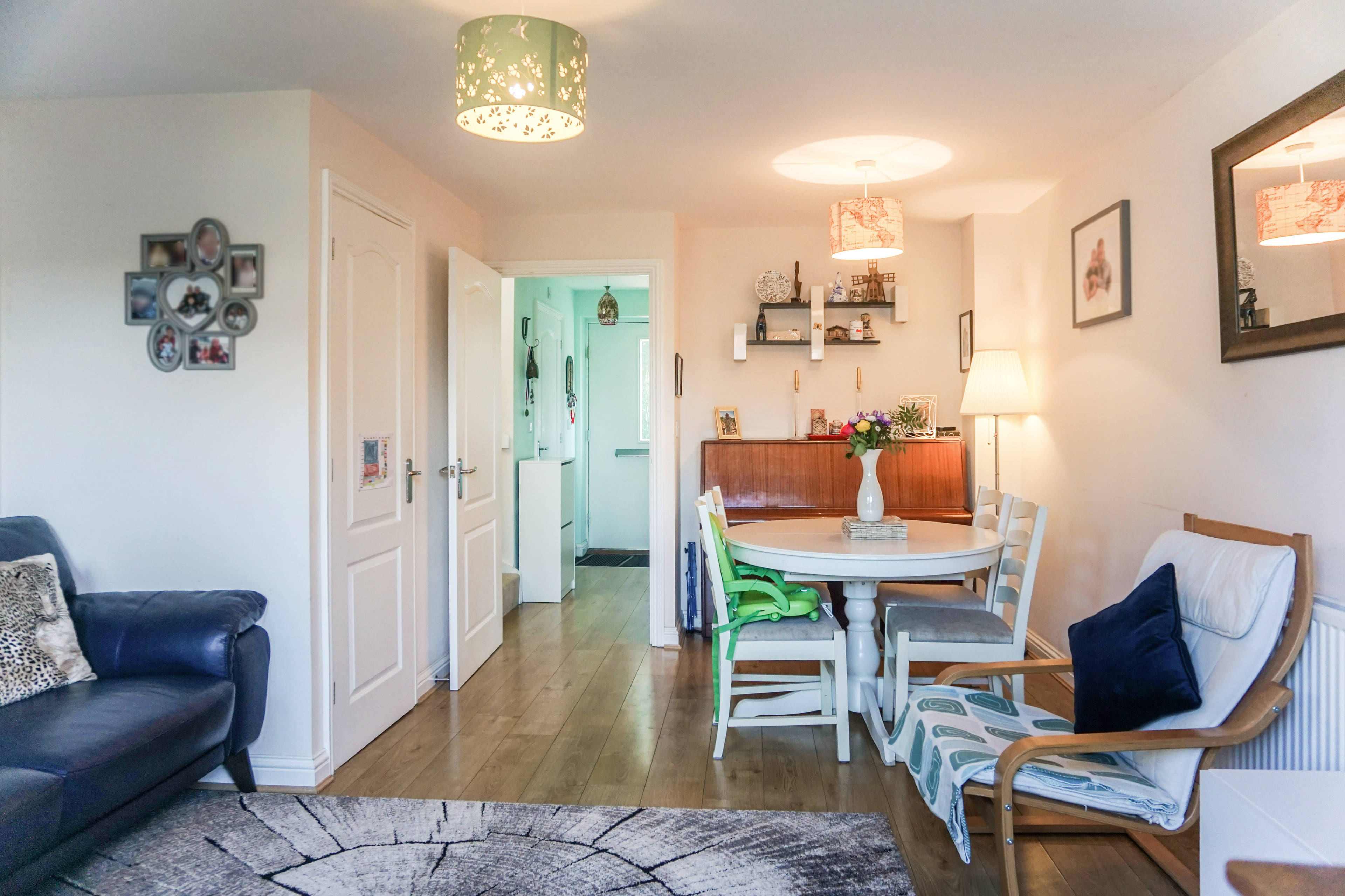 Lounge/Dining Room