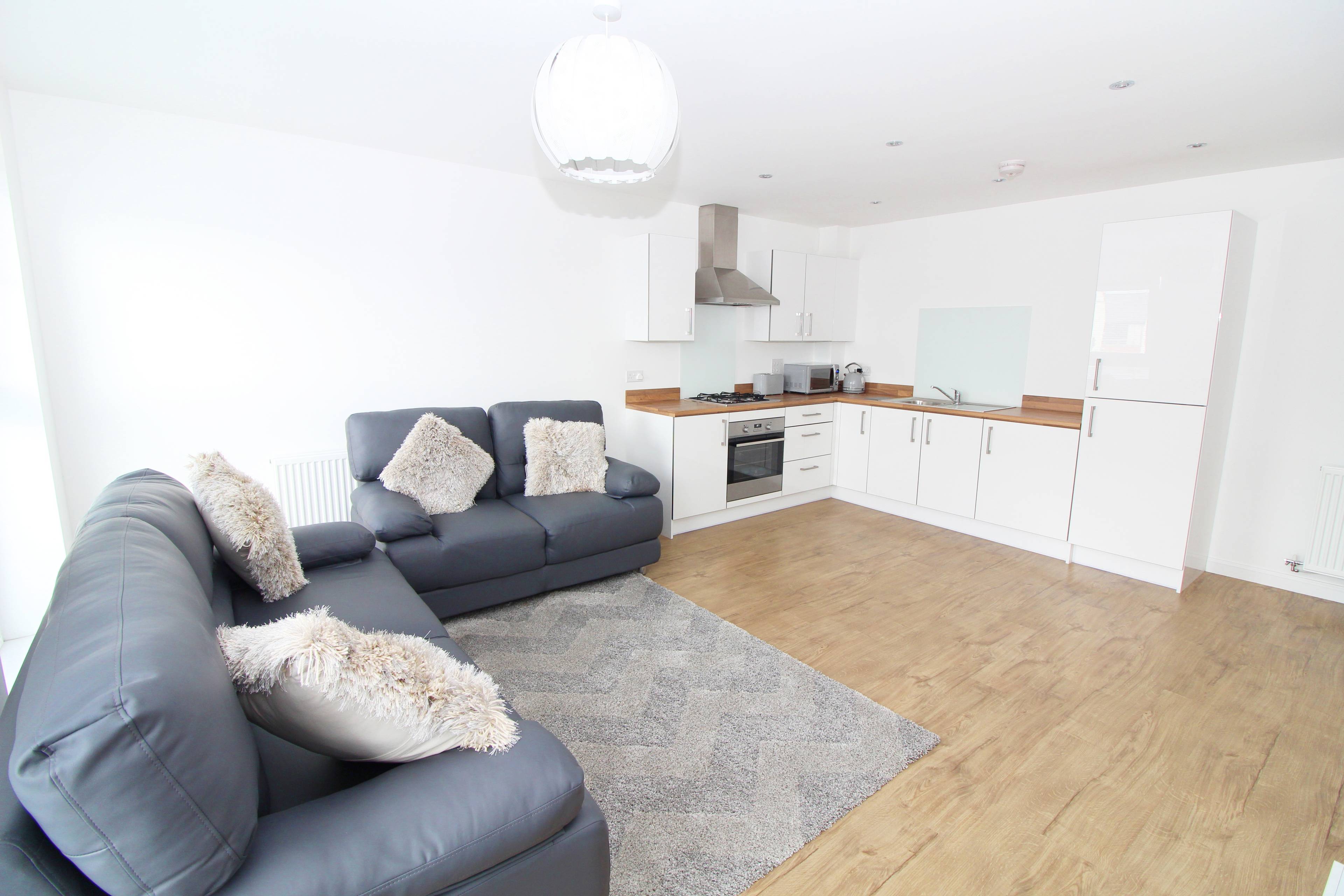 Lounge / Kitchen