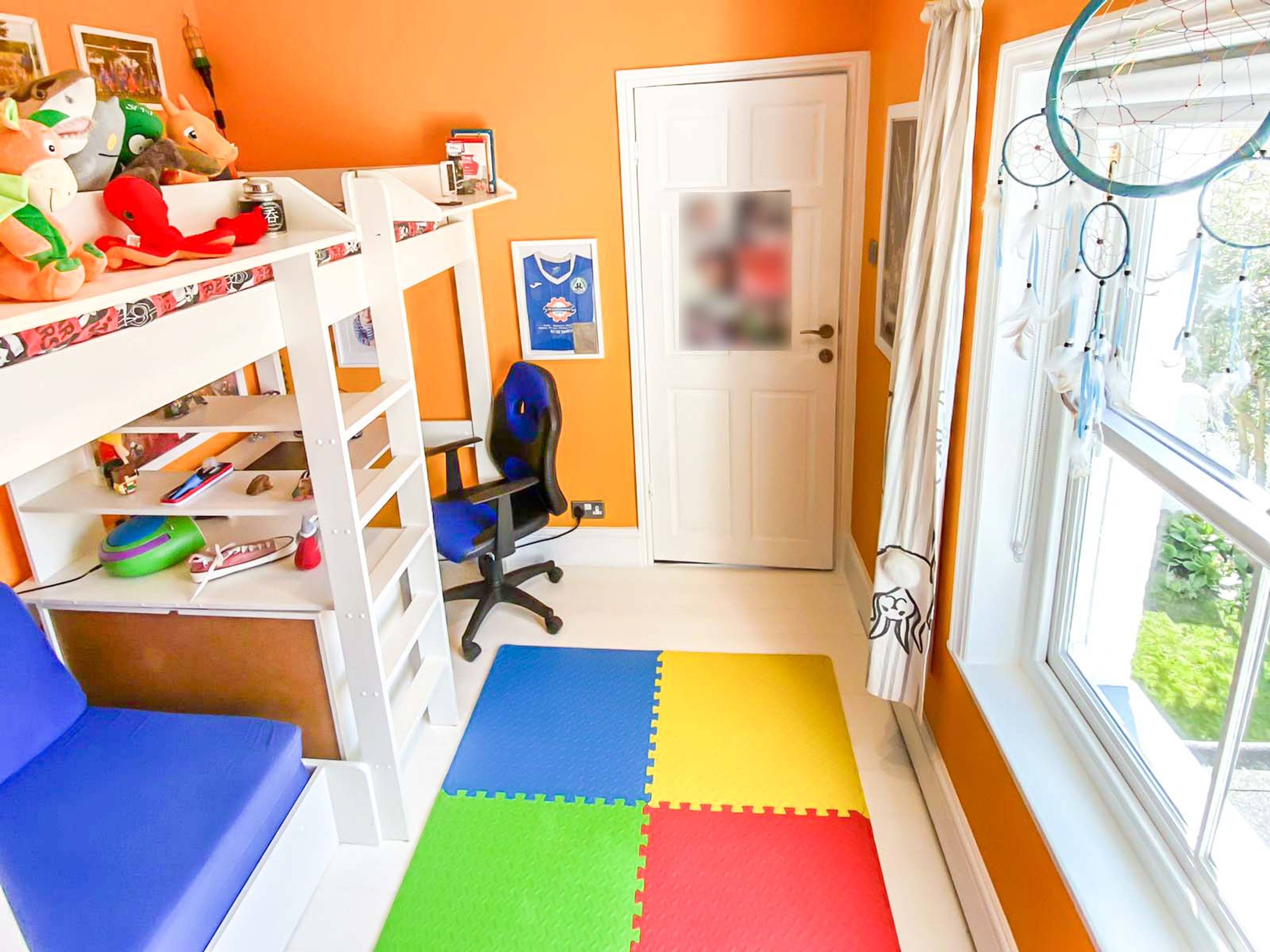 Bedroom