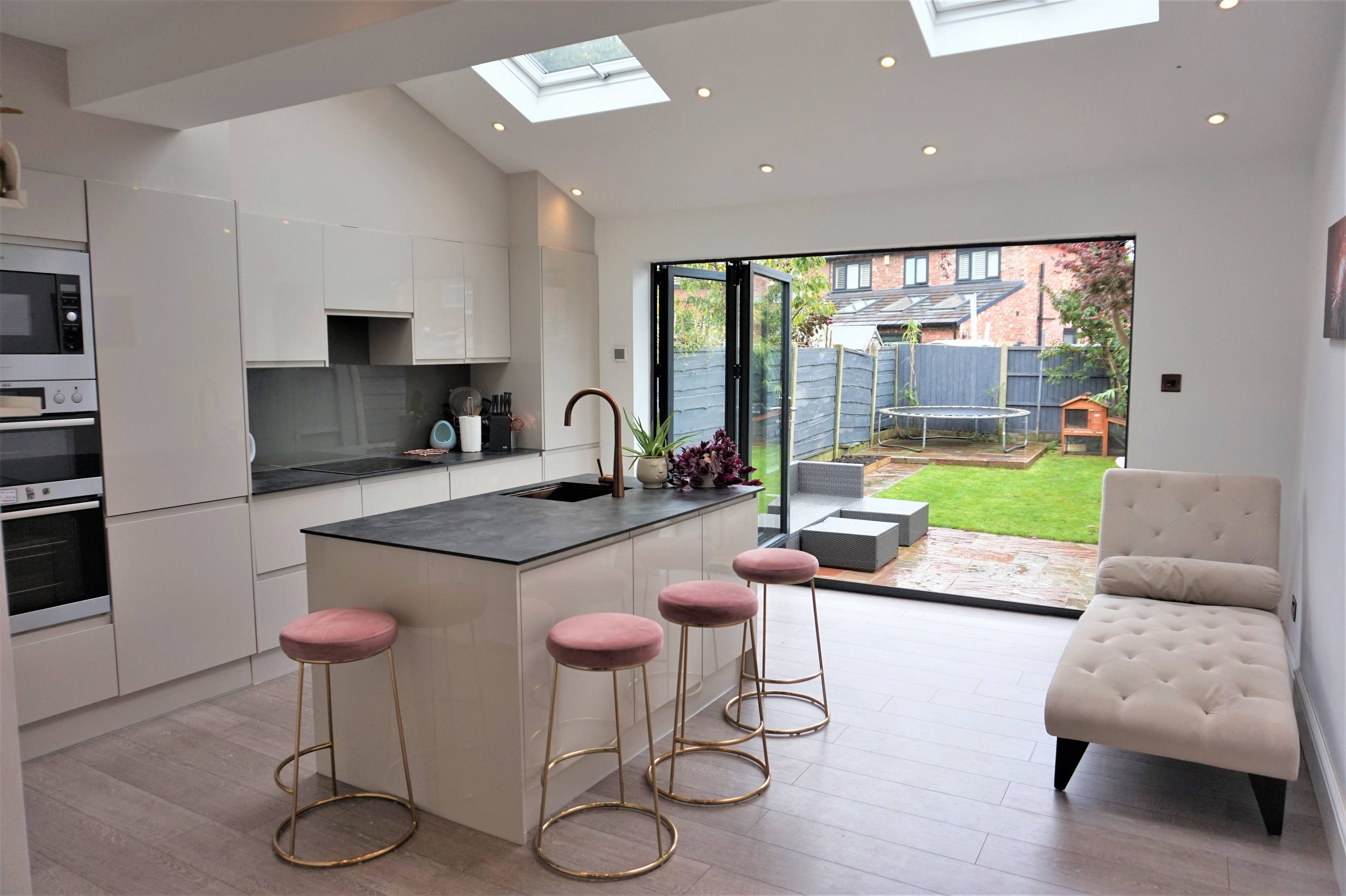 Kitchen/Breakfast