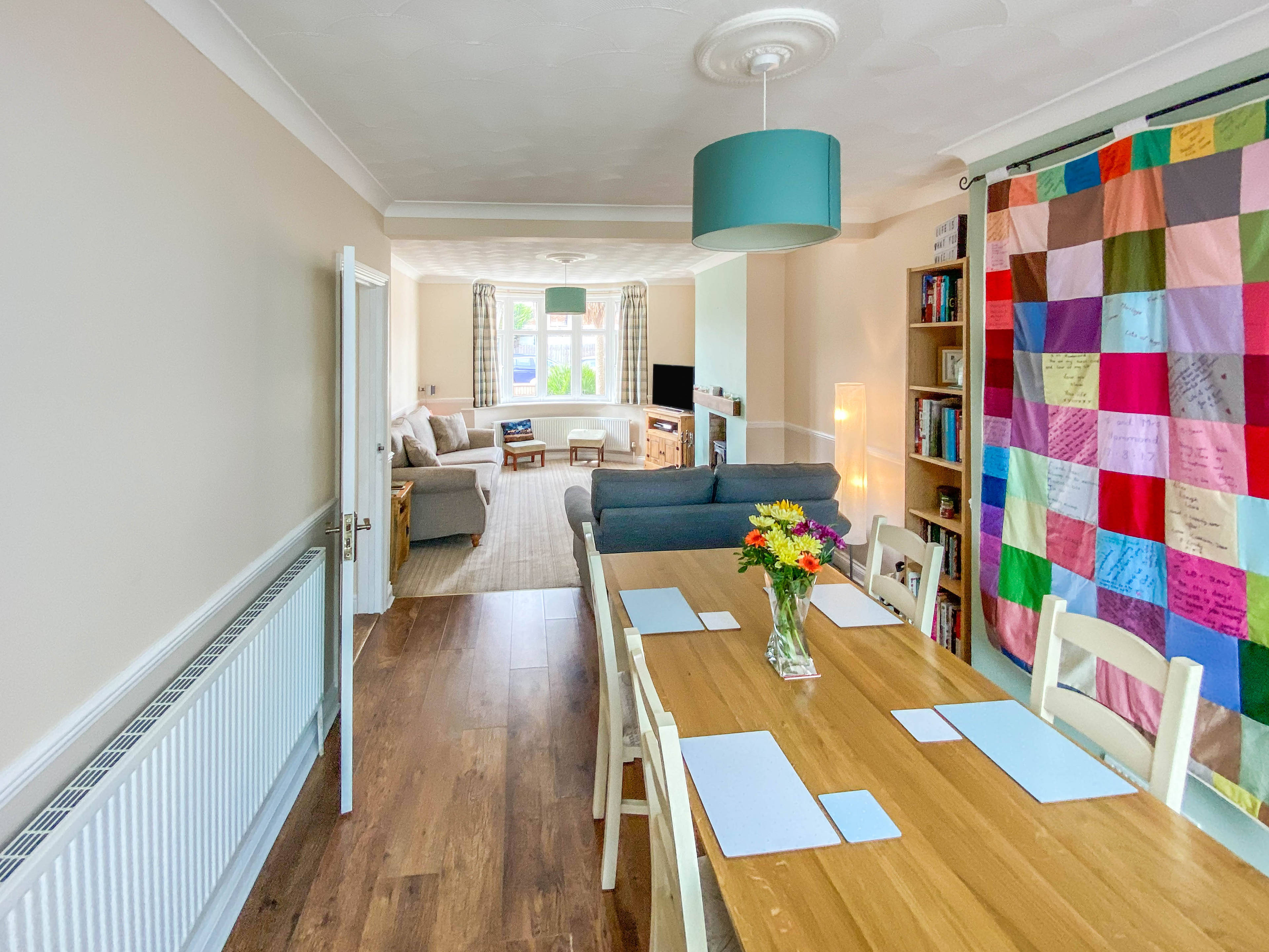 Lounge/Dining Room