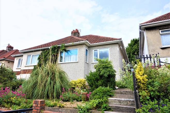 3 bedroom semi-detached house for sale in Rousham Road, Eastville, BS5 6XW