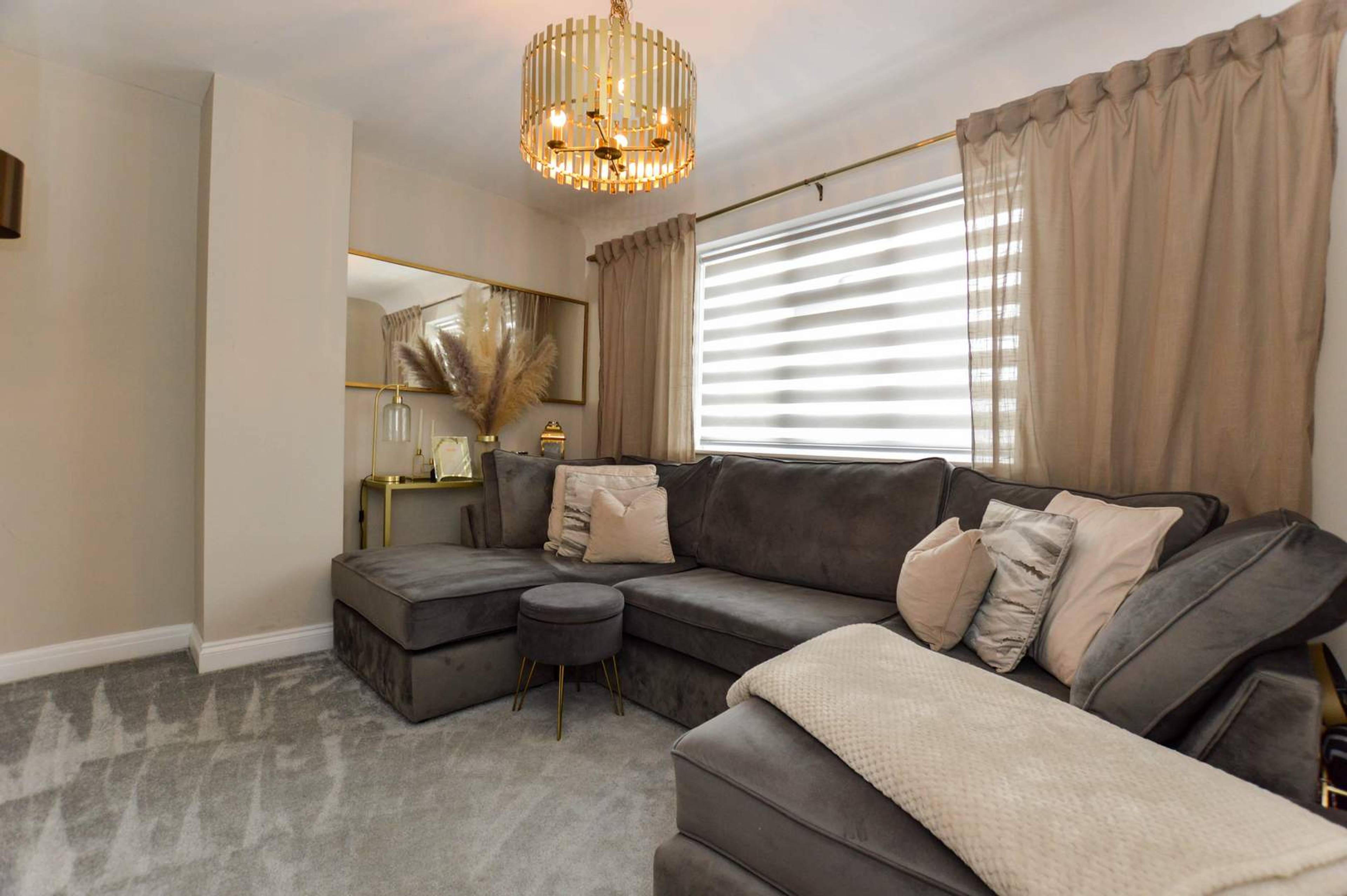 Bedroom/Lounge Two