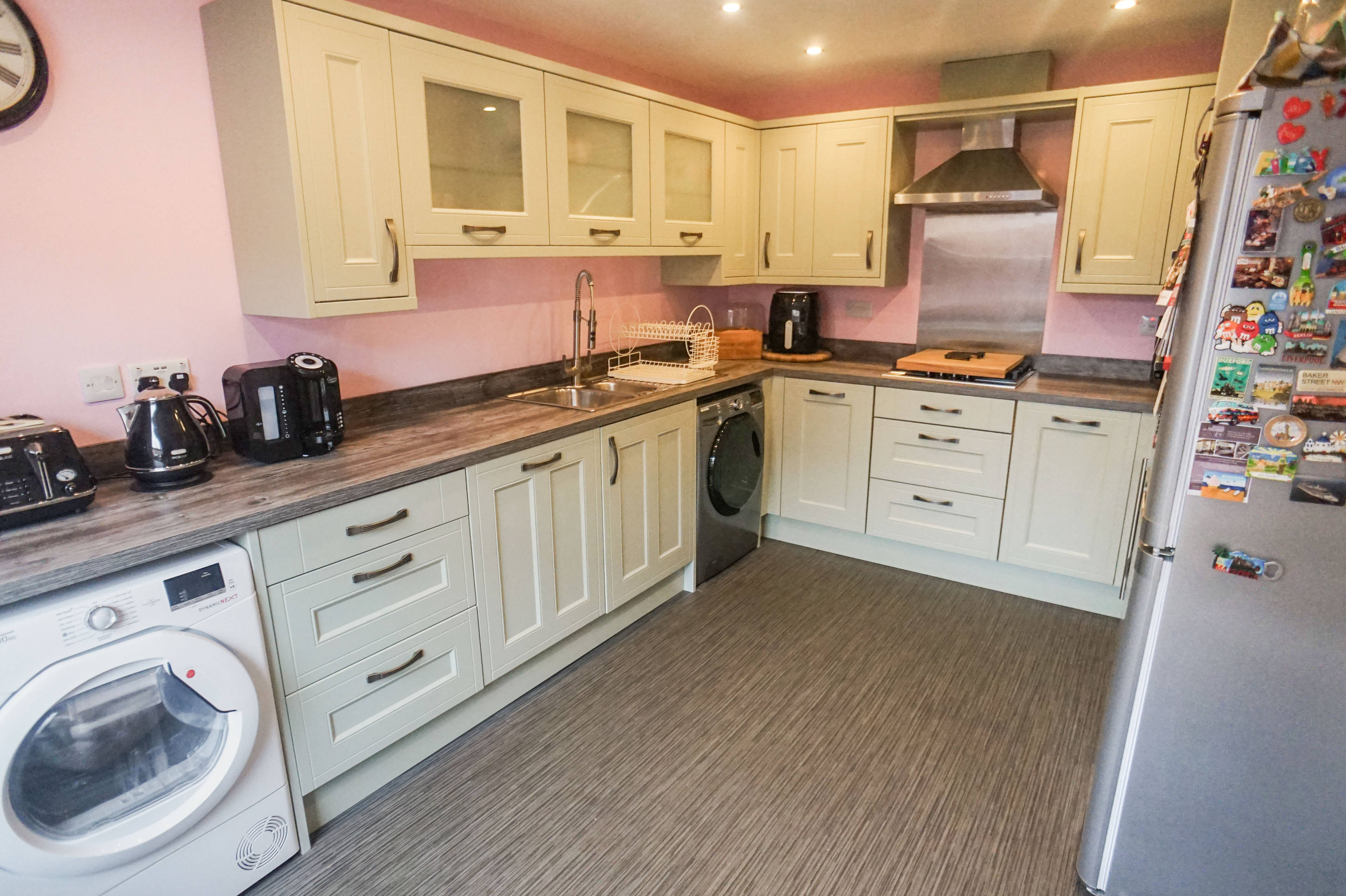 Kitchen/Breakfast