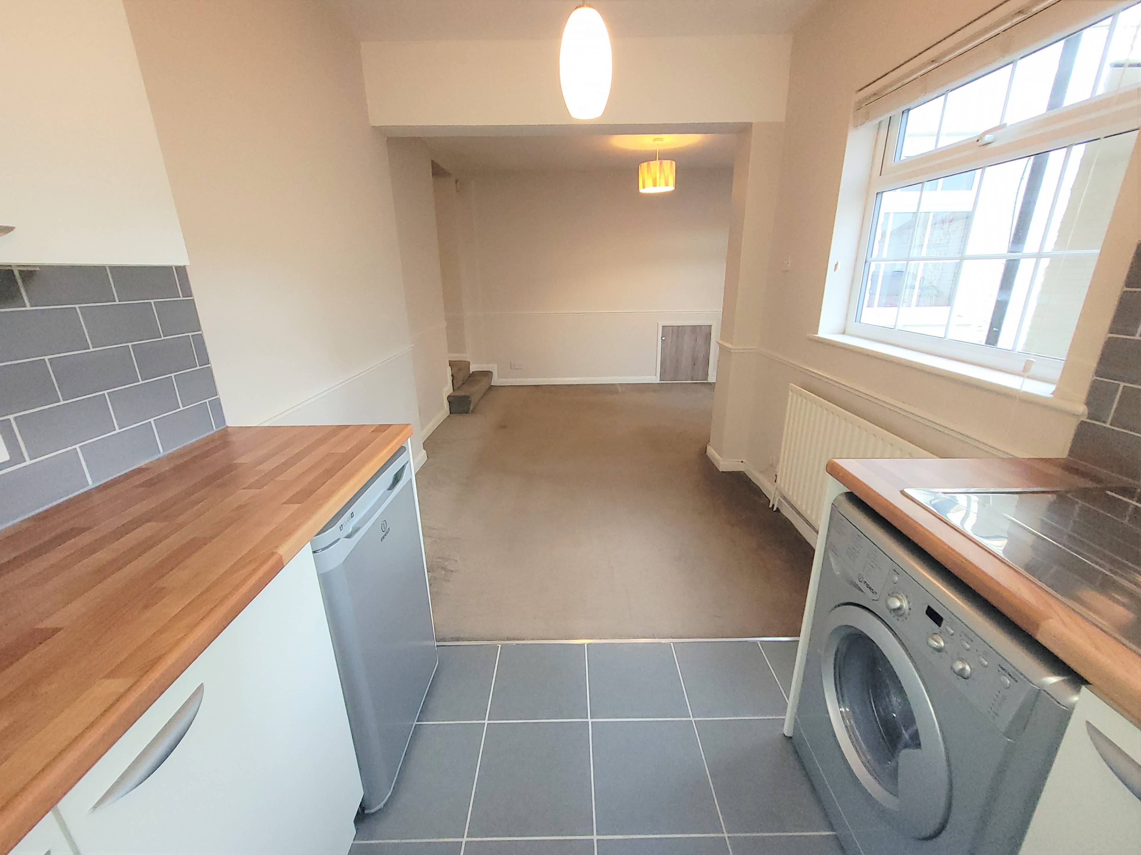 Lounge / Kitchen
