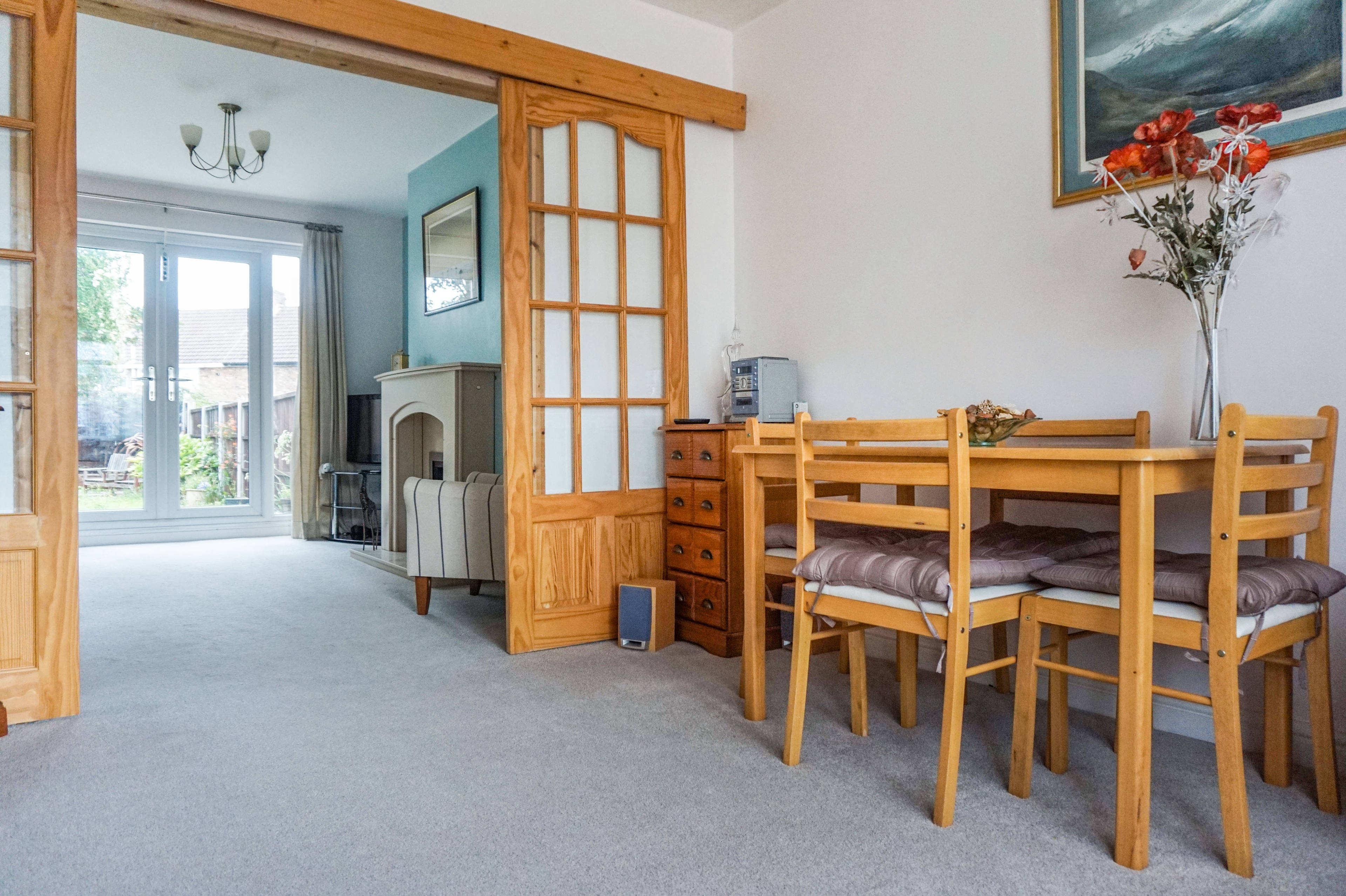 Lounge/Dining Room
