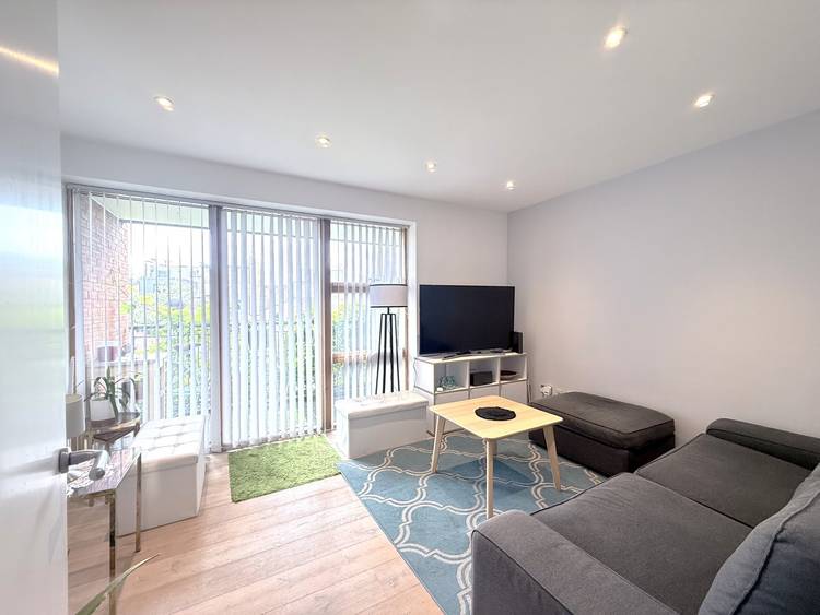 2 bedroom apartment