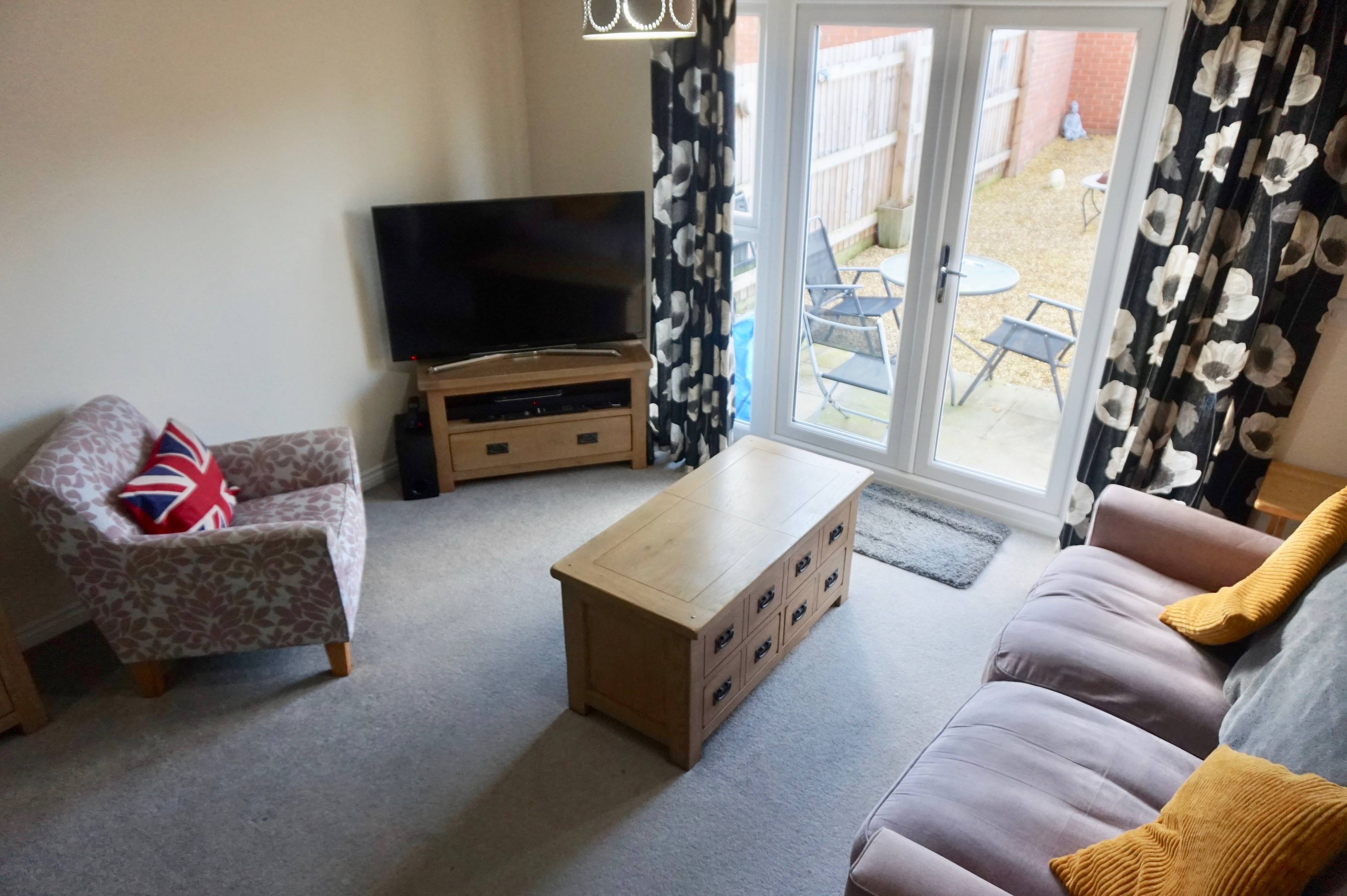 Lounge/Dining Room