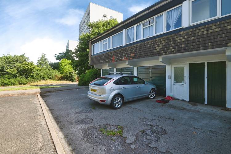 2 bedroom flat