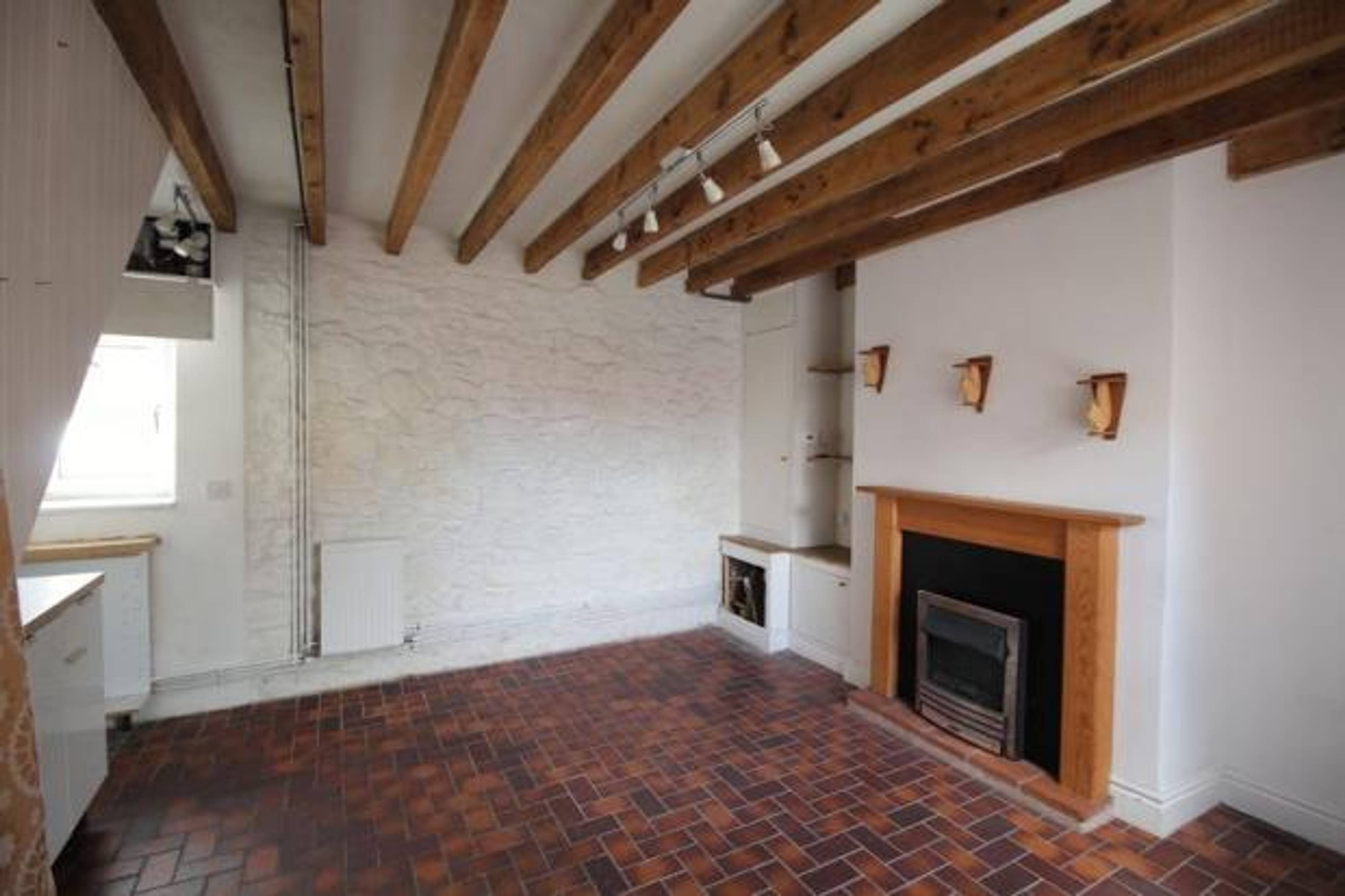 Lounge / Kitchen