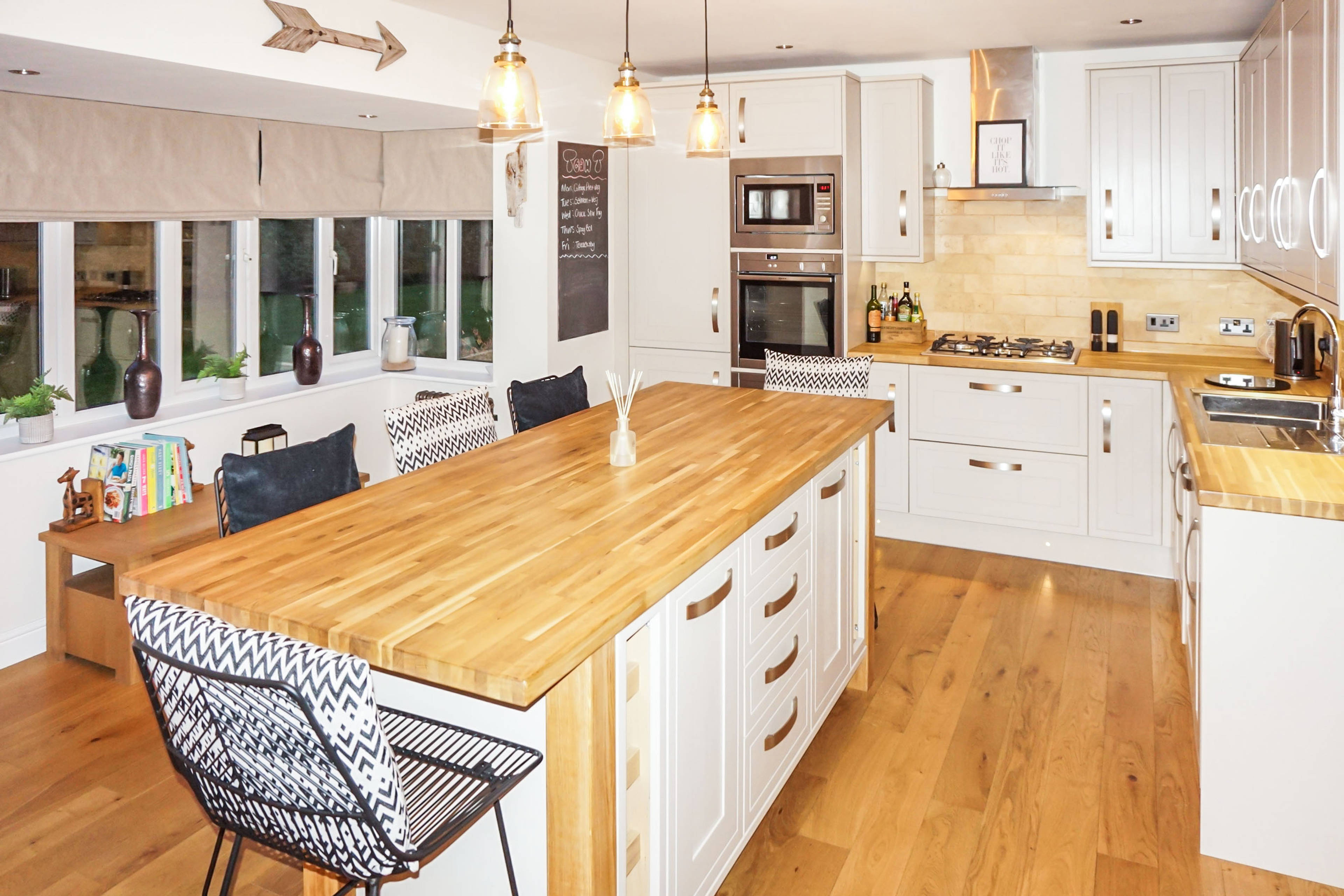 Kitchen/Breakfast