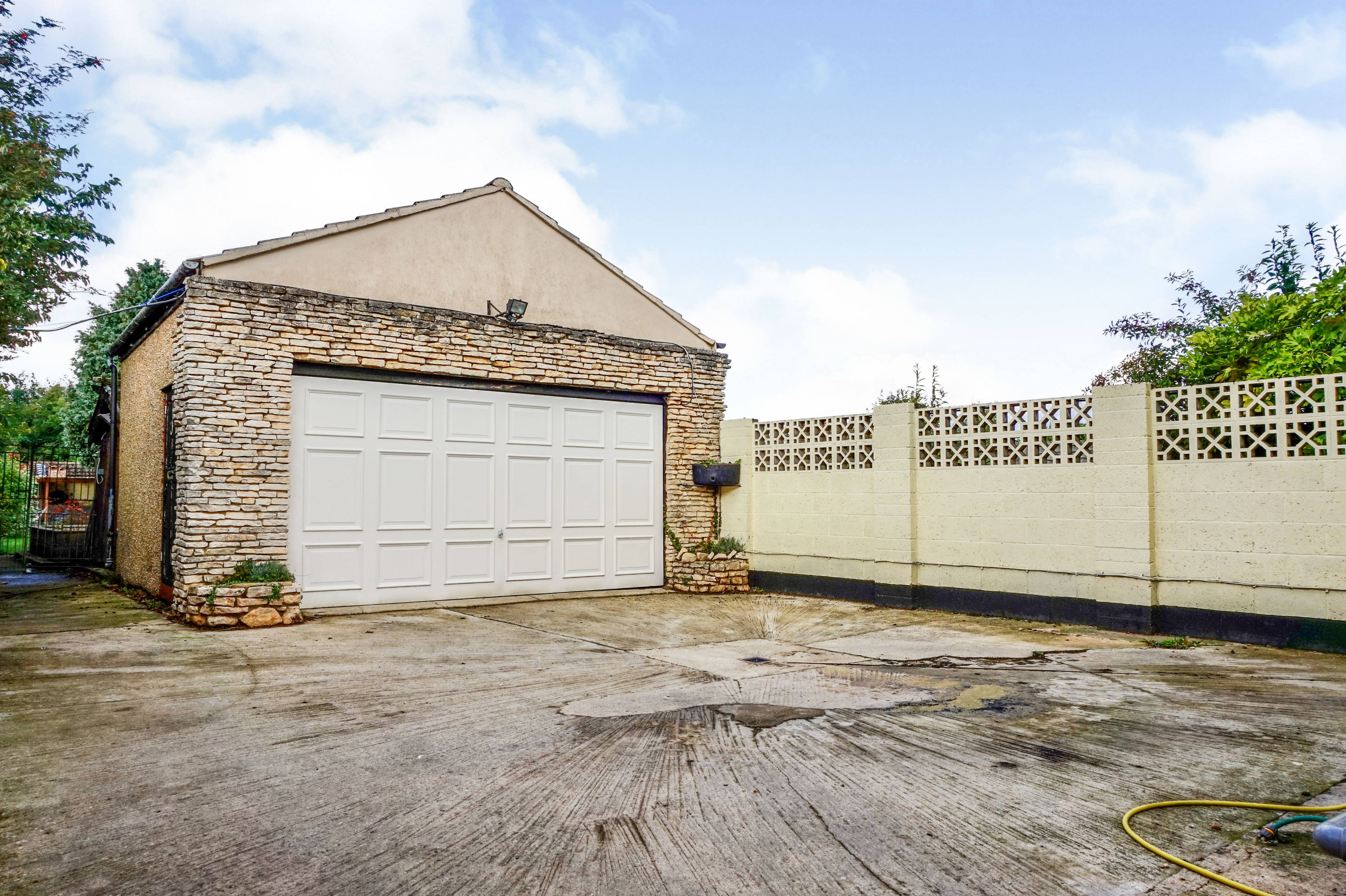Double Garage