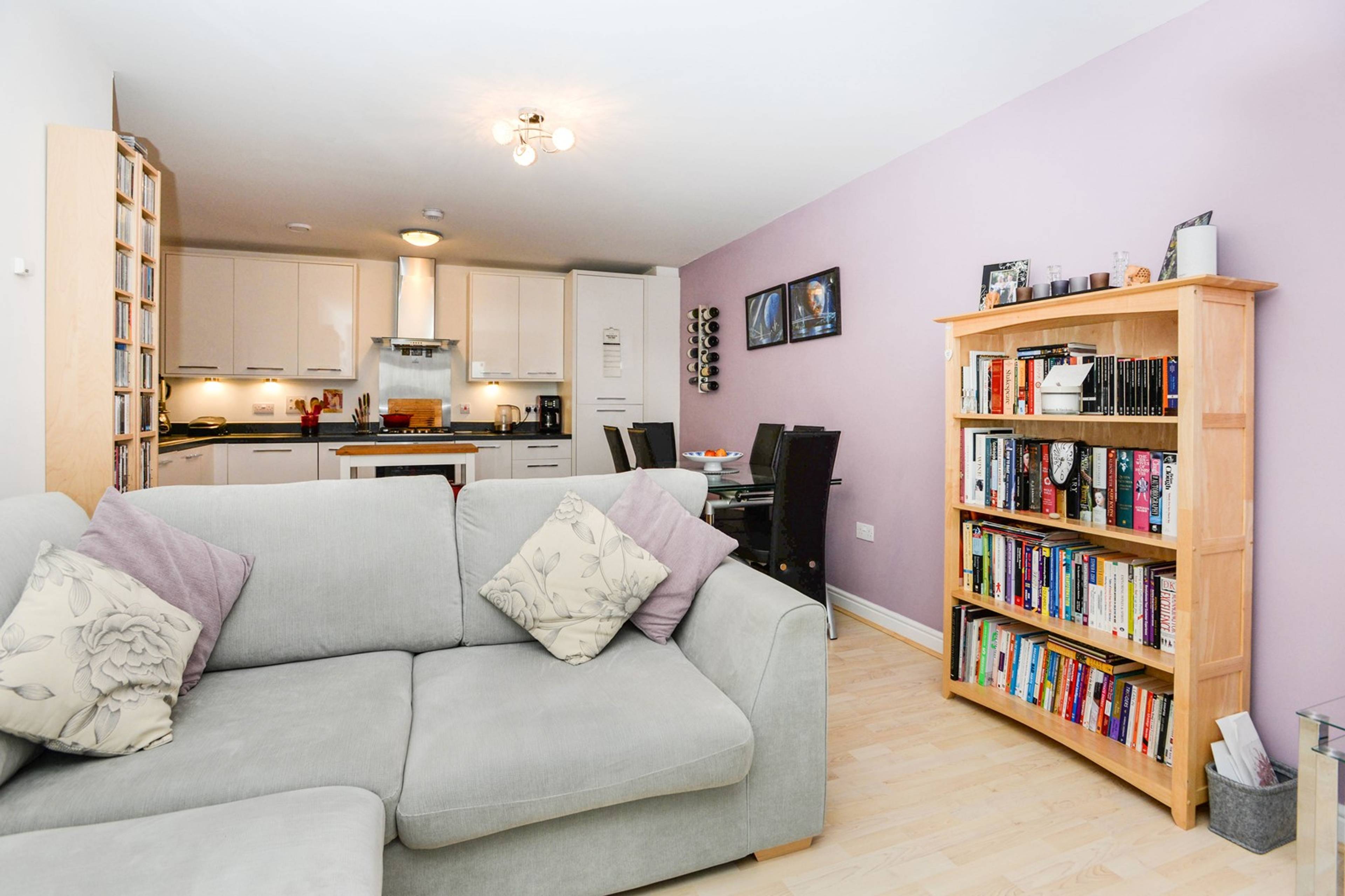 Lounge / Kitchen