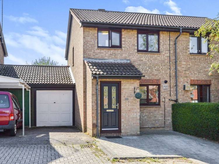 2 bedroom semi-detached house