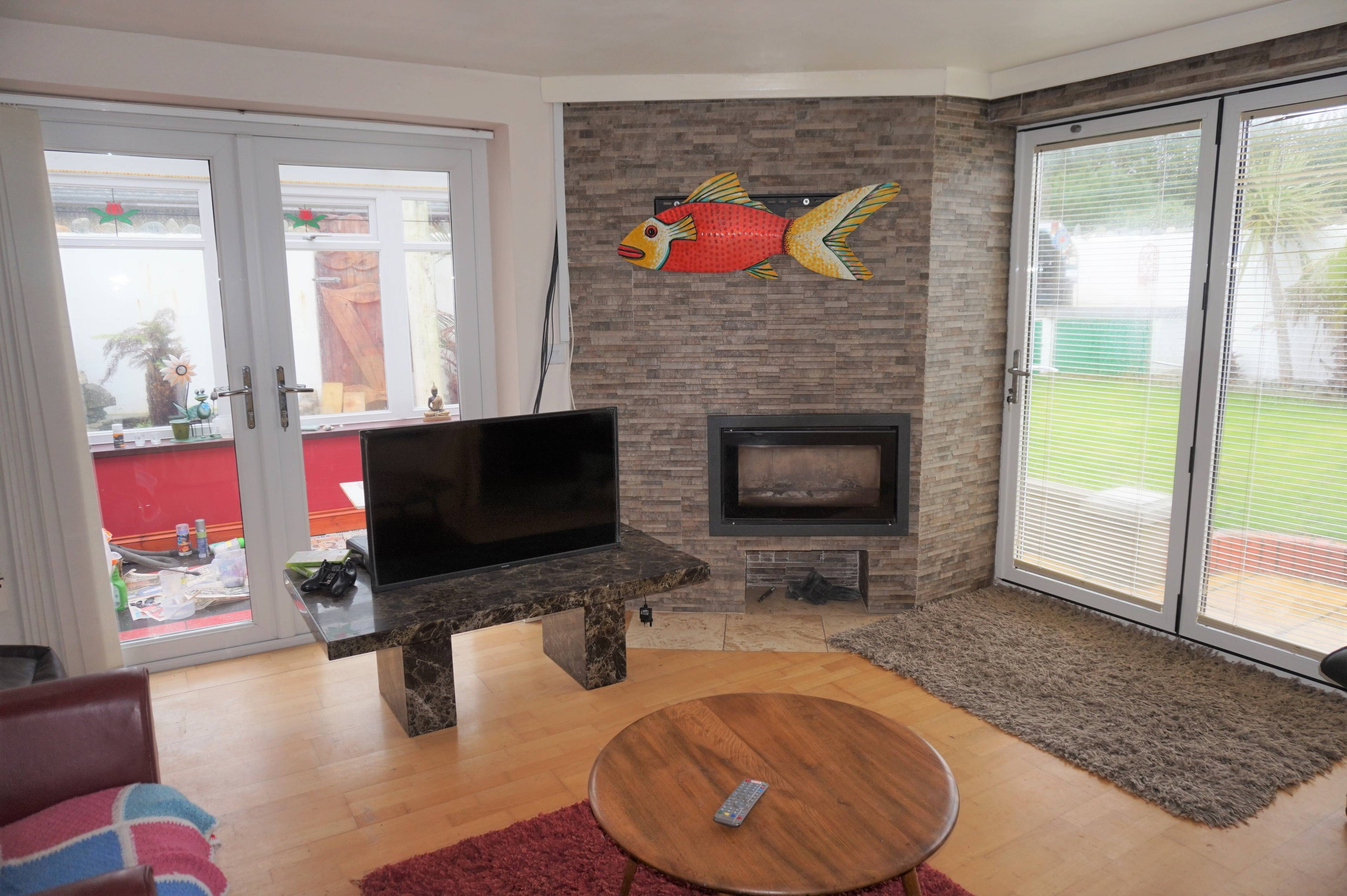 Lounge / Kitchen