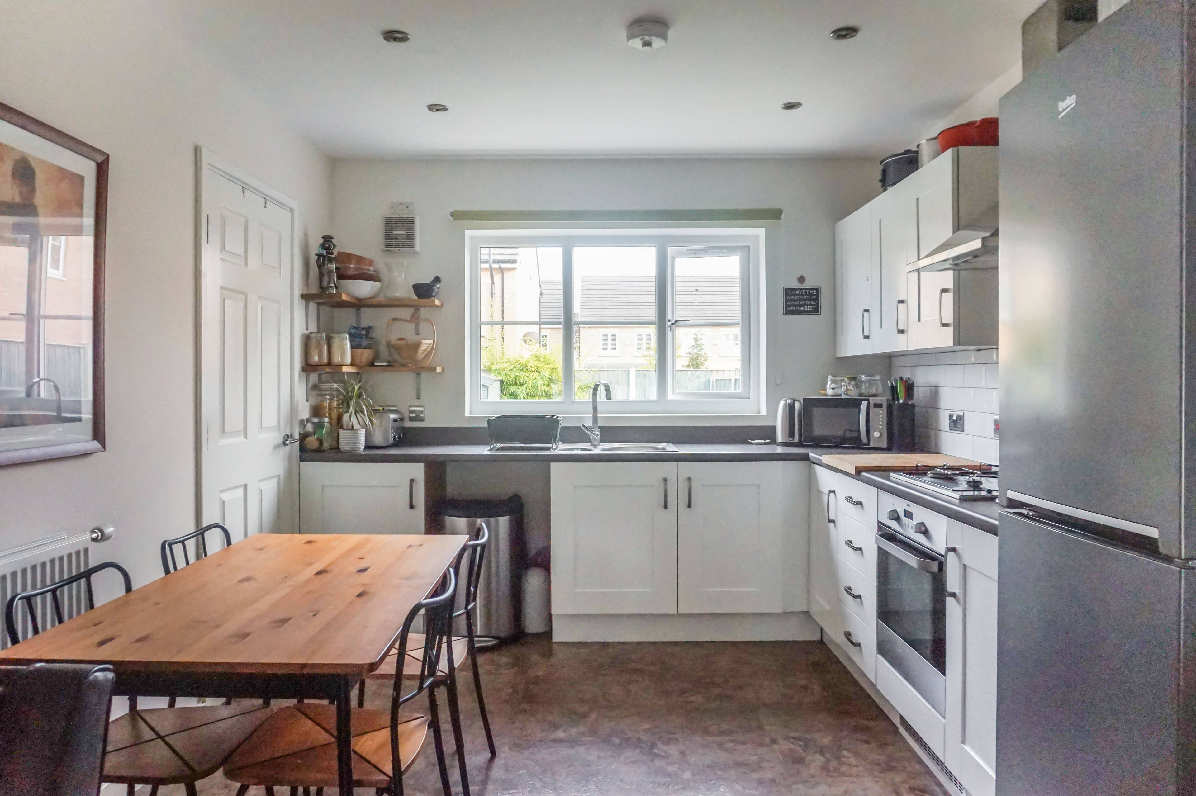 Lounge / Kitchen