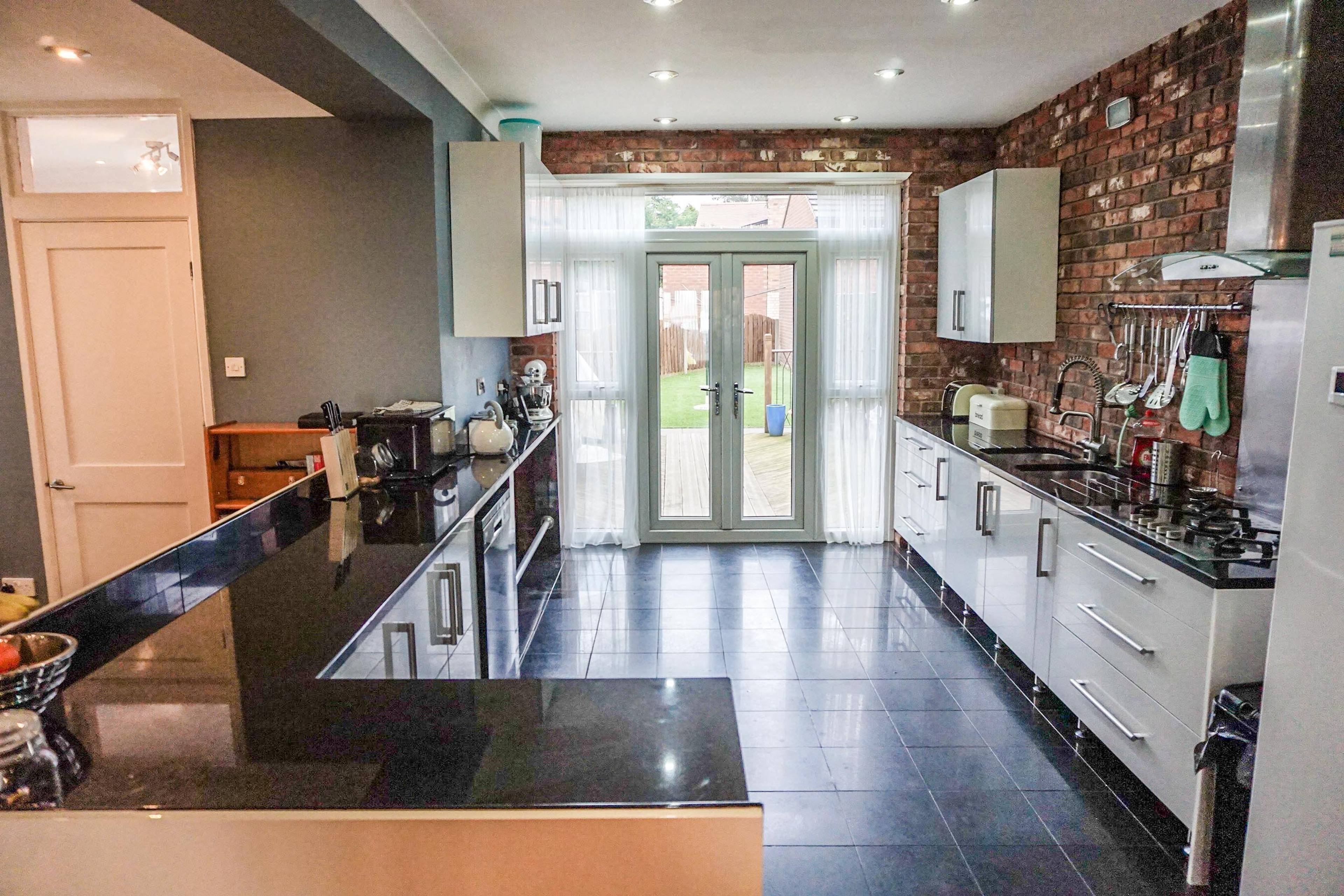 Kitchen/Breakfast