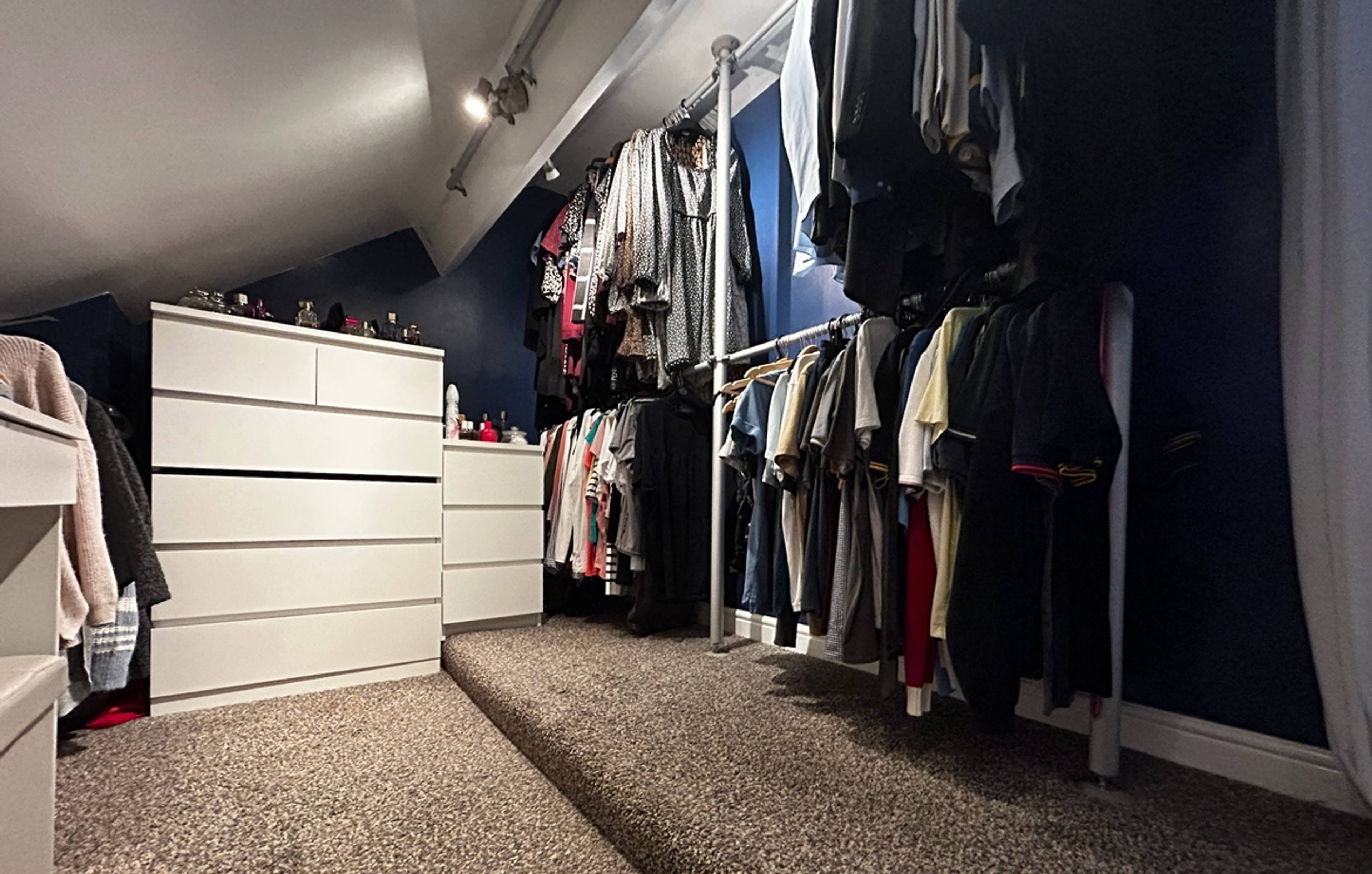 Walk-in Wardrobe