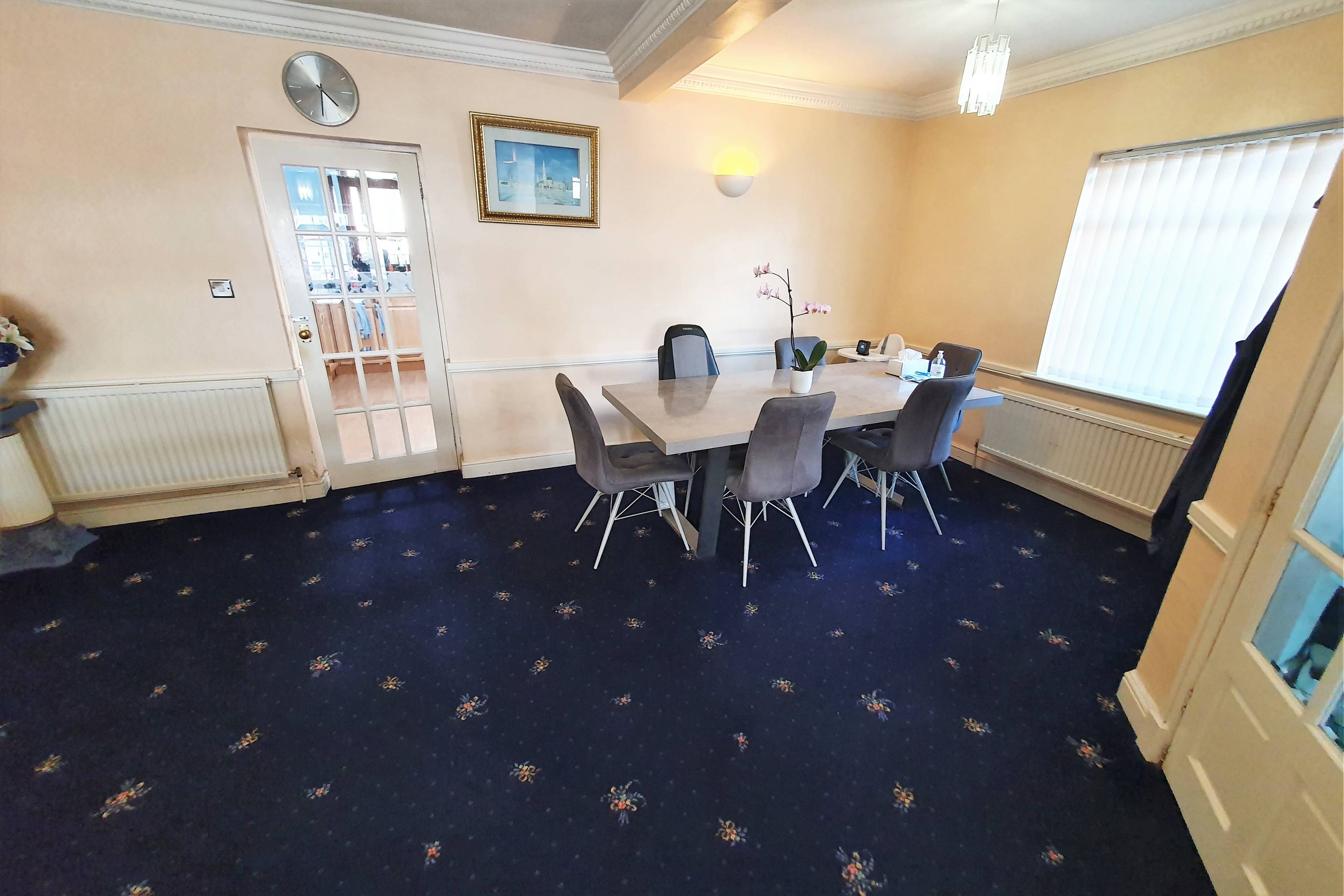 Lounge/dining Room