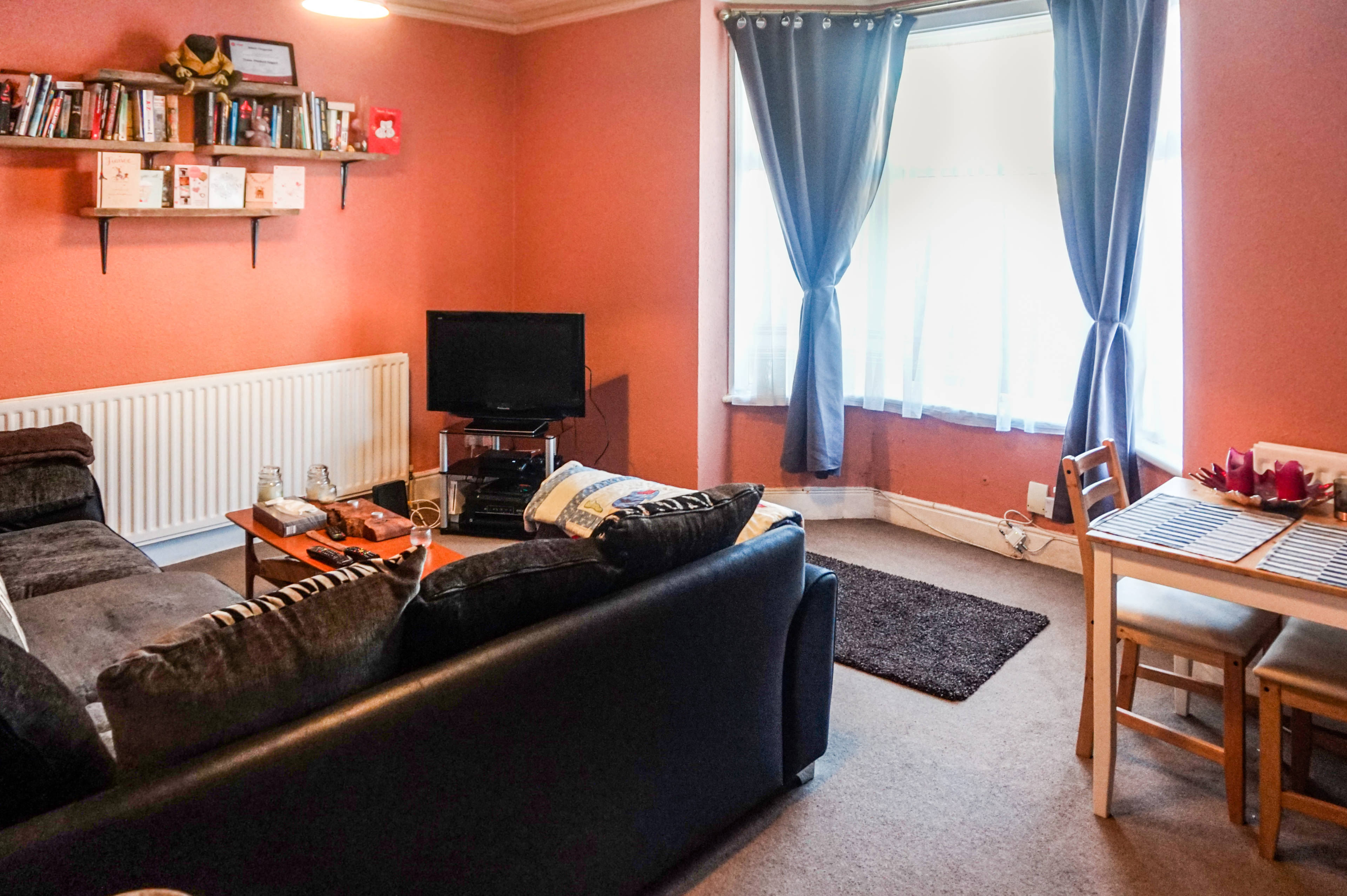 Lounge/Dining Room