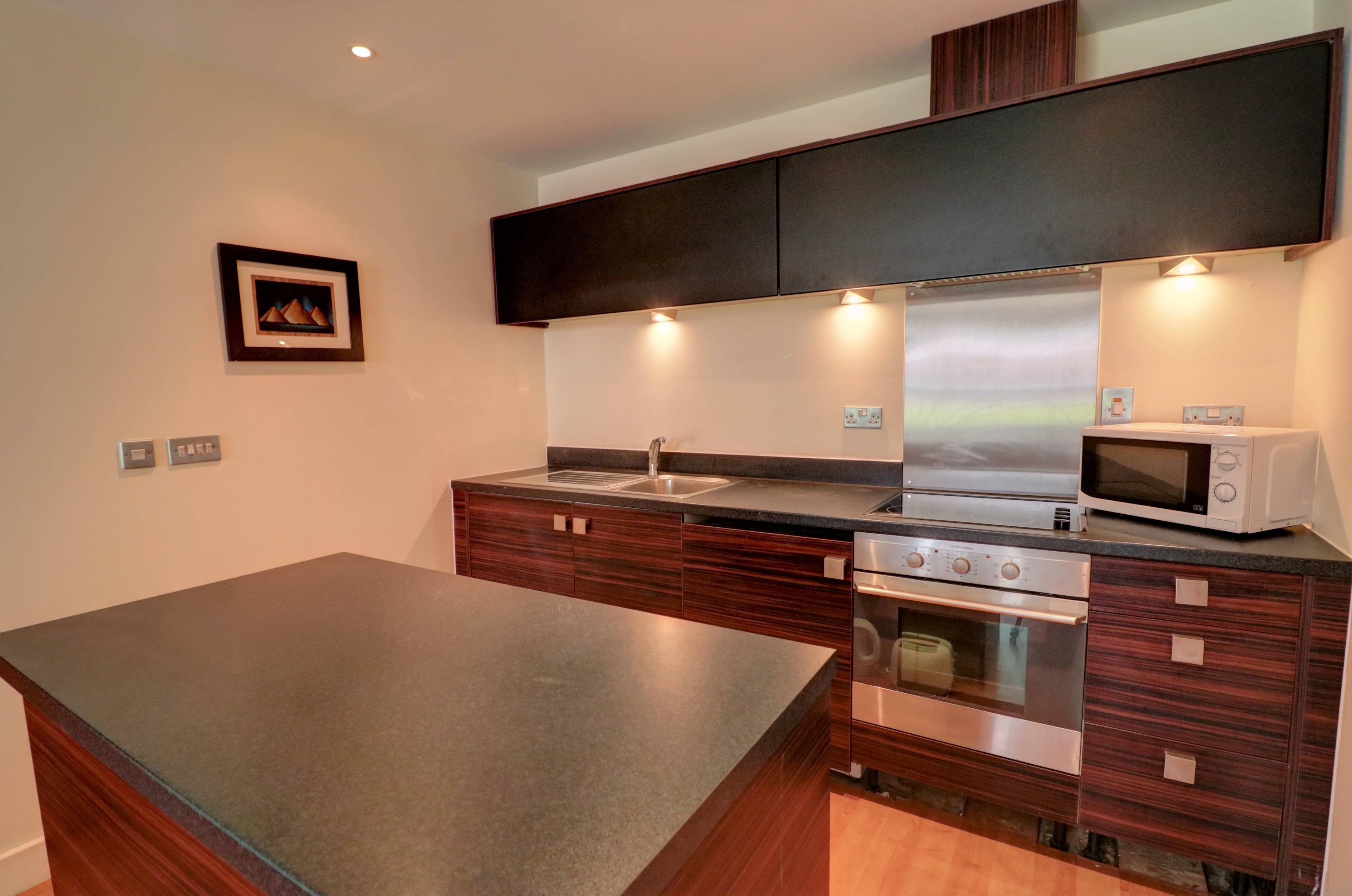 Lounge / Kitchen