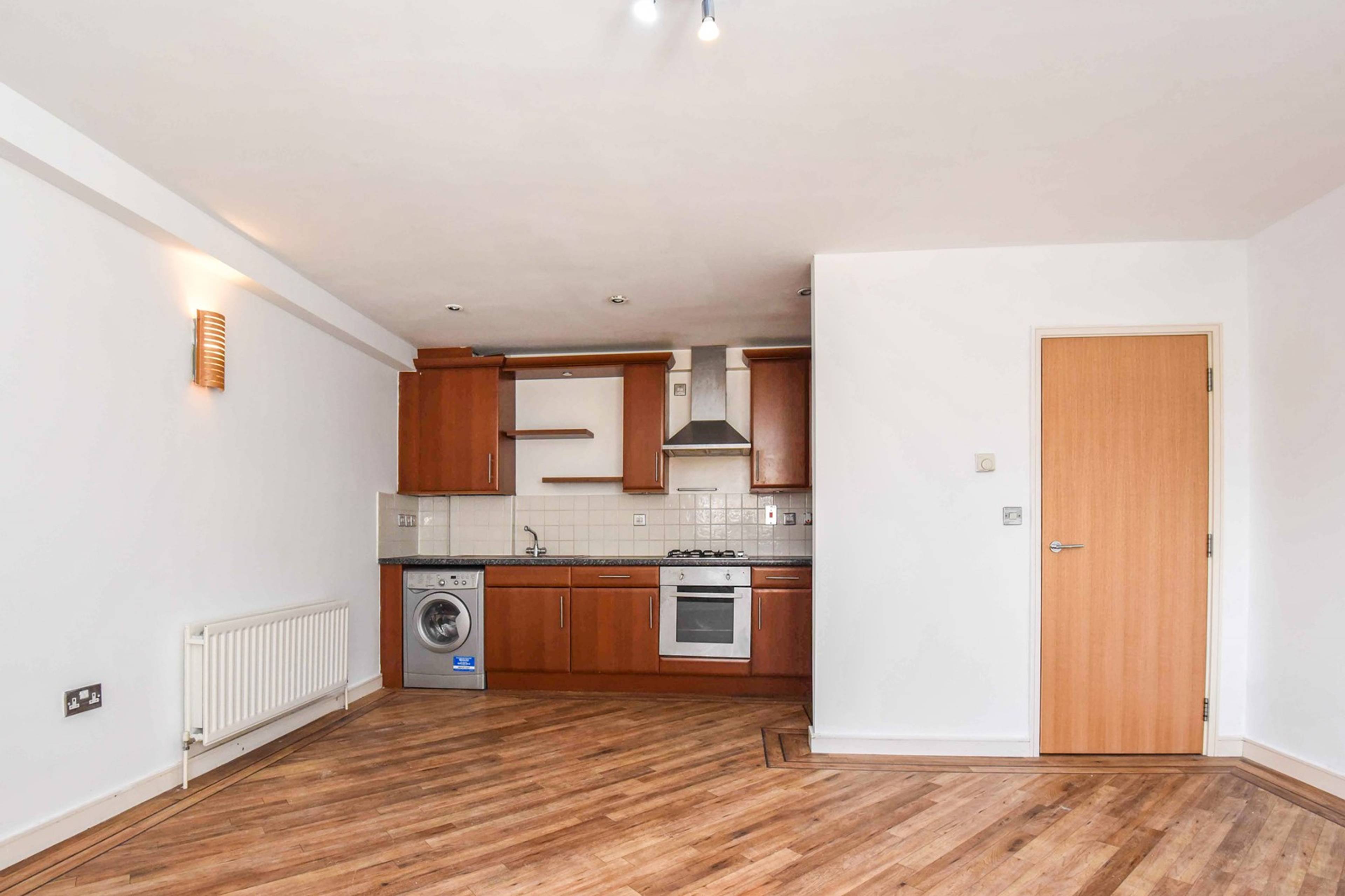 Lounge / Kitchen