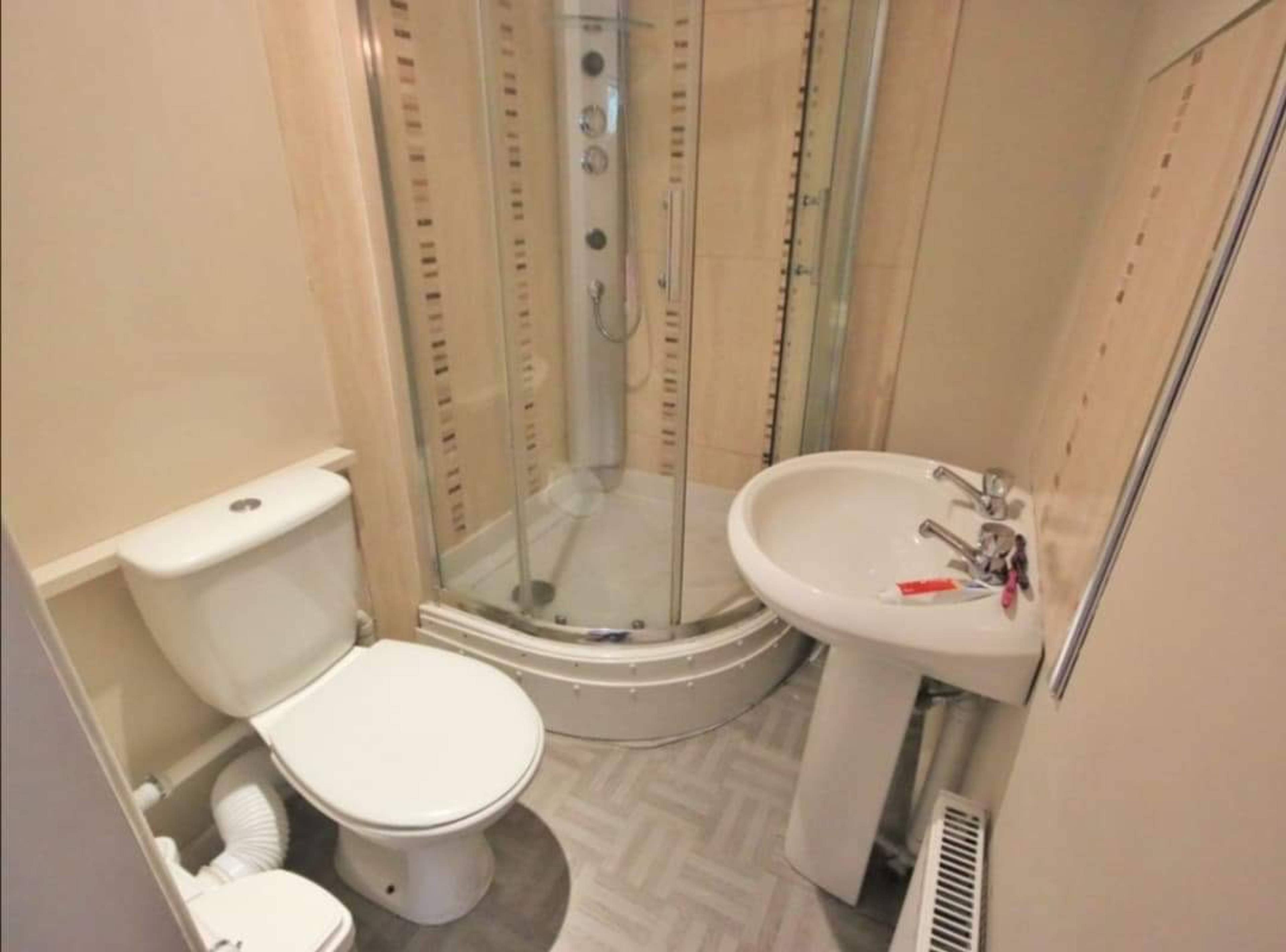 Master En-suite