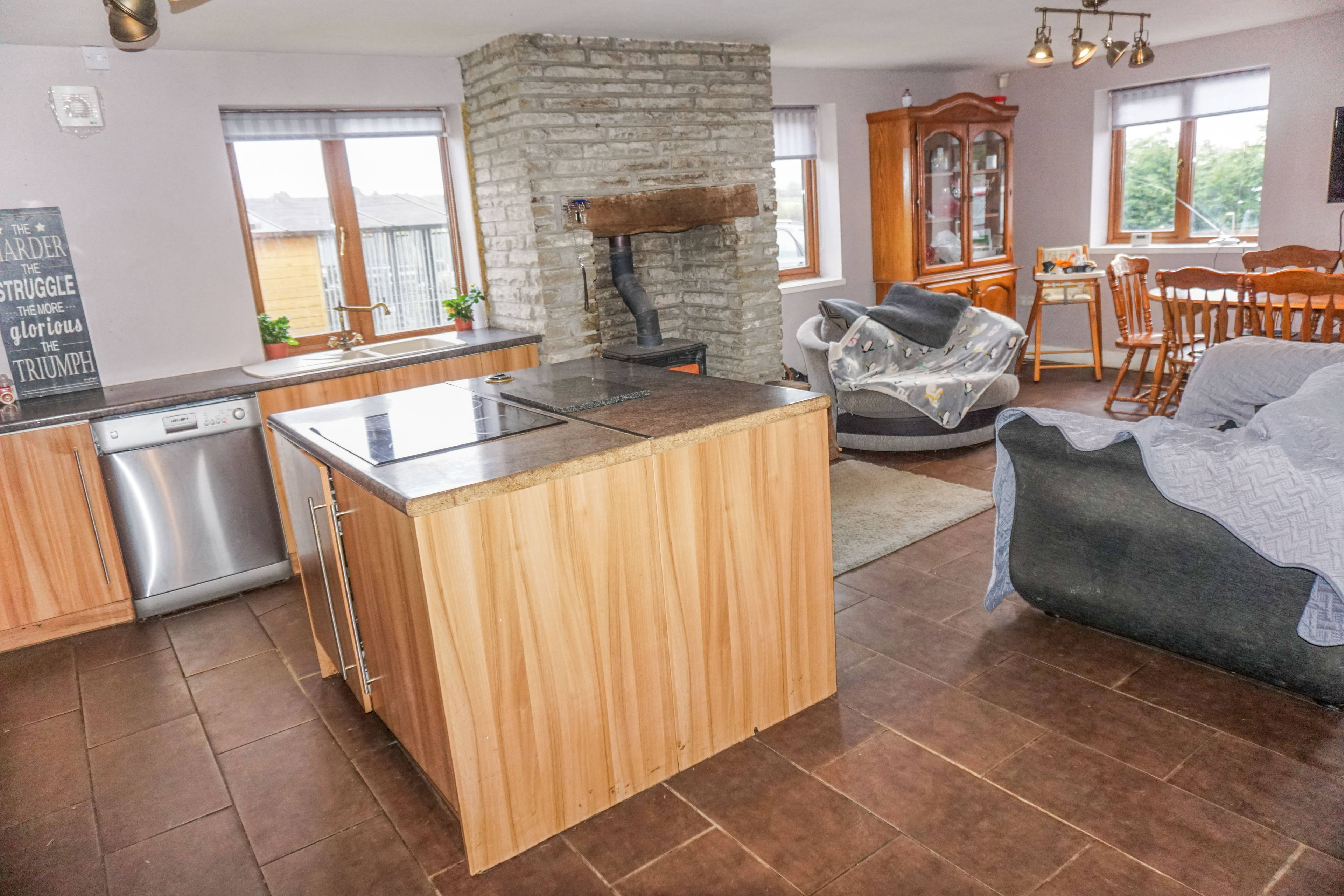 Kitchen/Dining Room