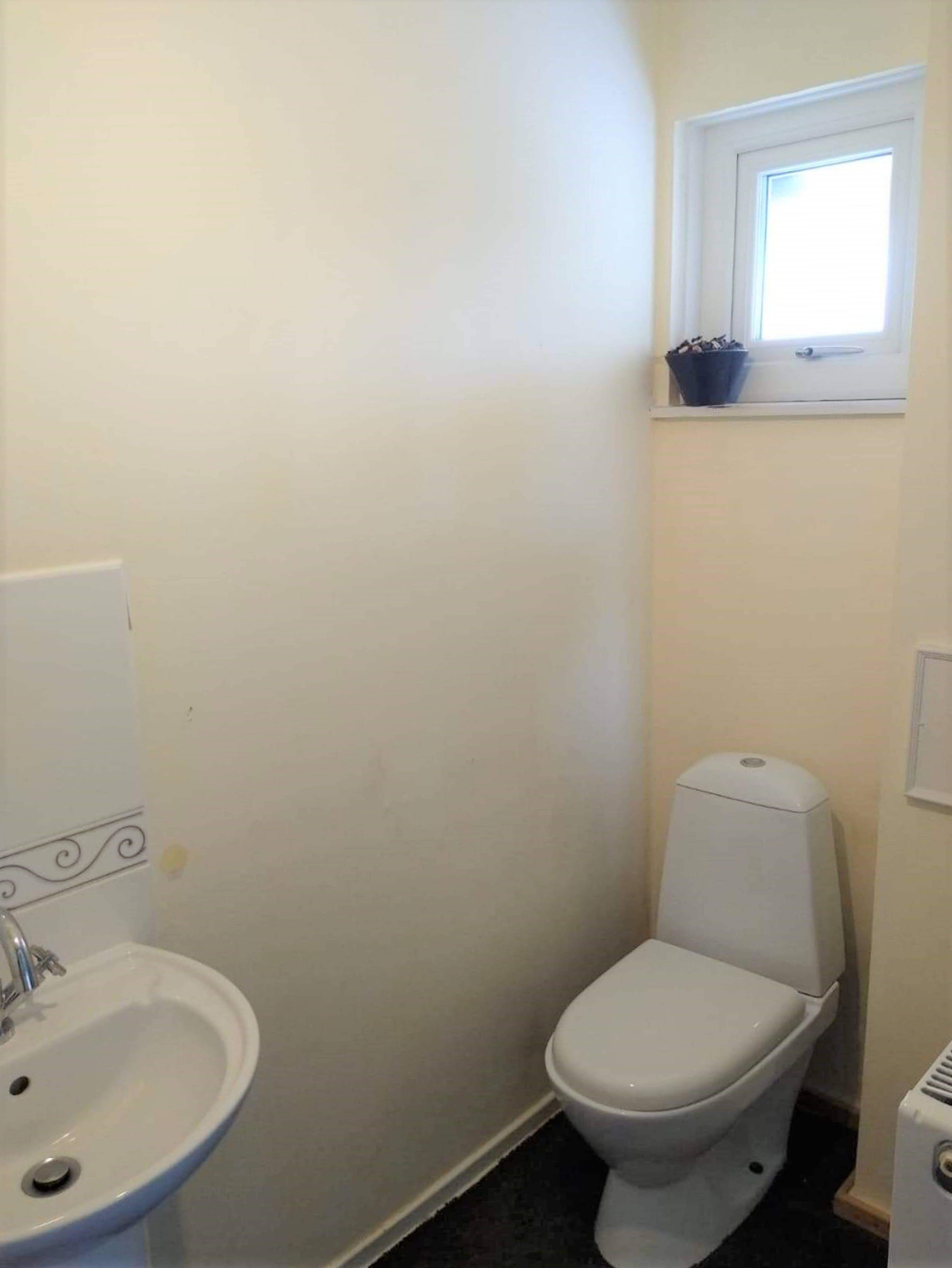 Downstairs Cloakroom