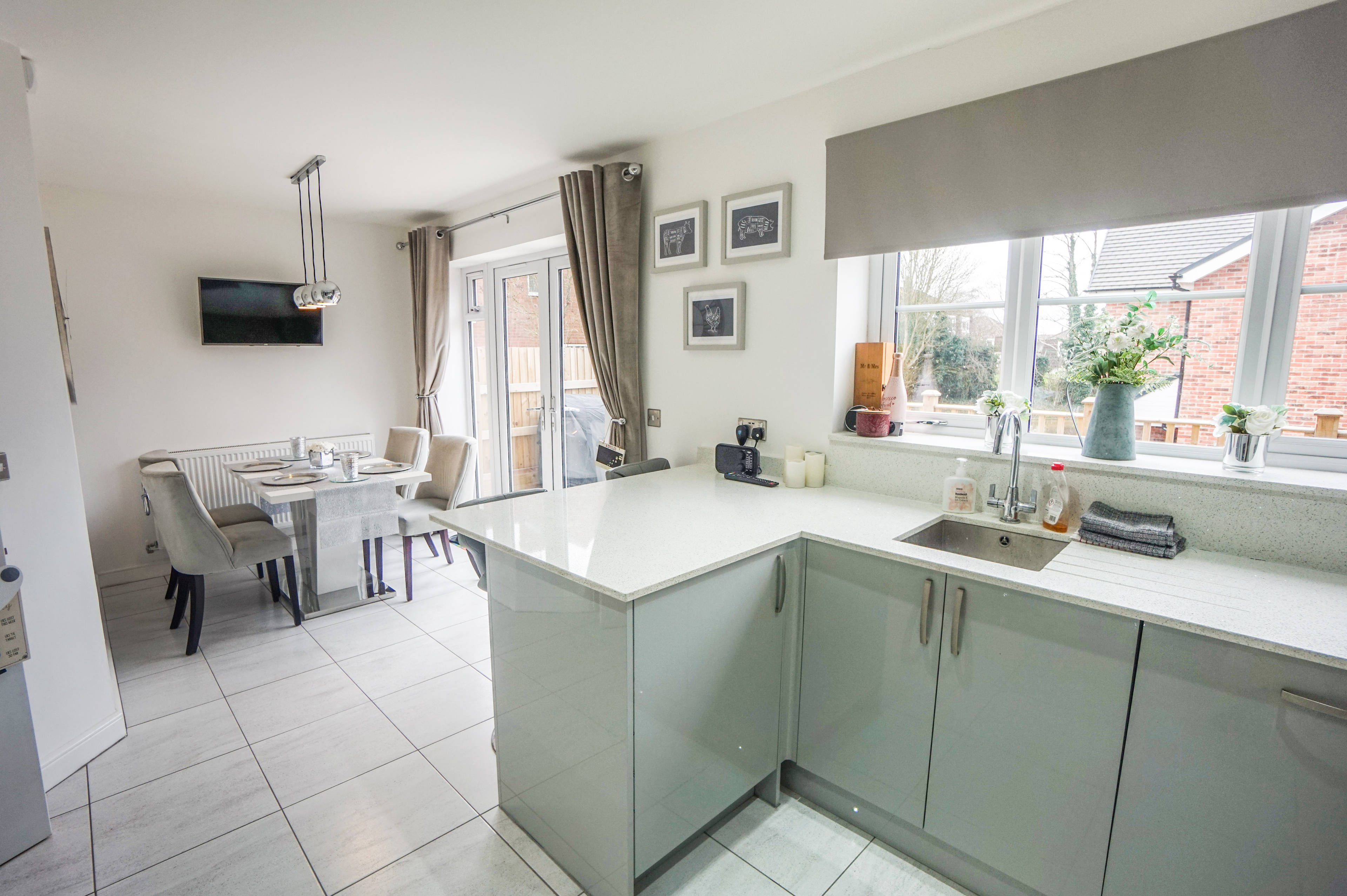 Kitchen/Dining Room