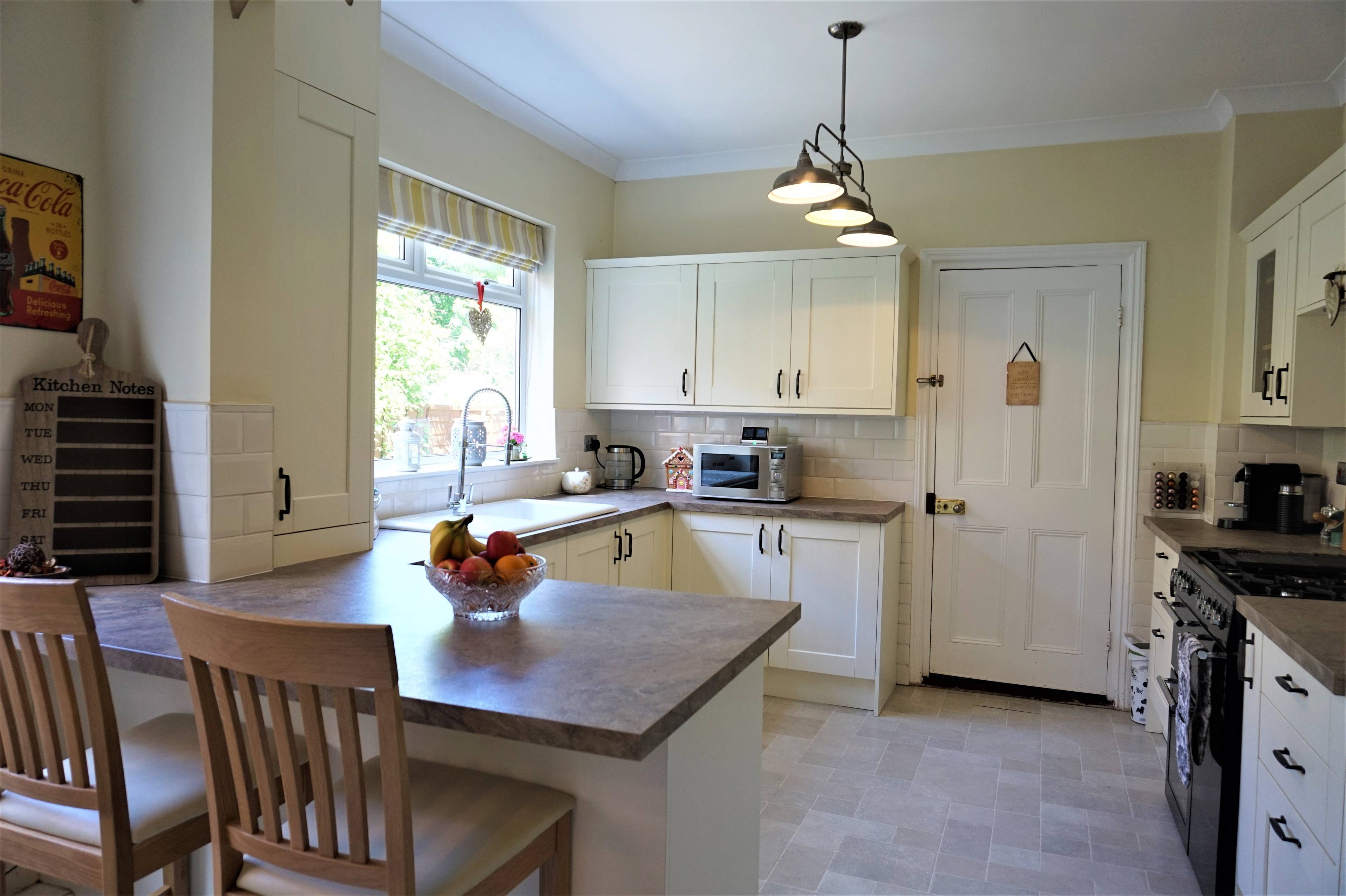 Kitchen/Breakfast