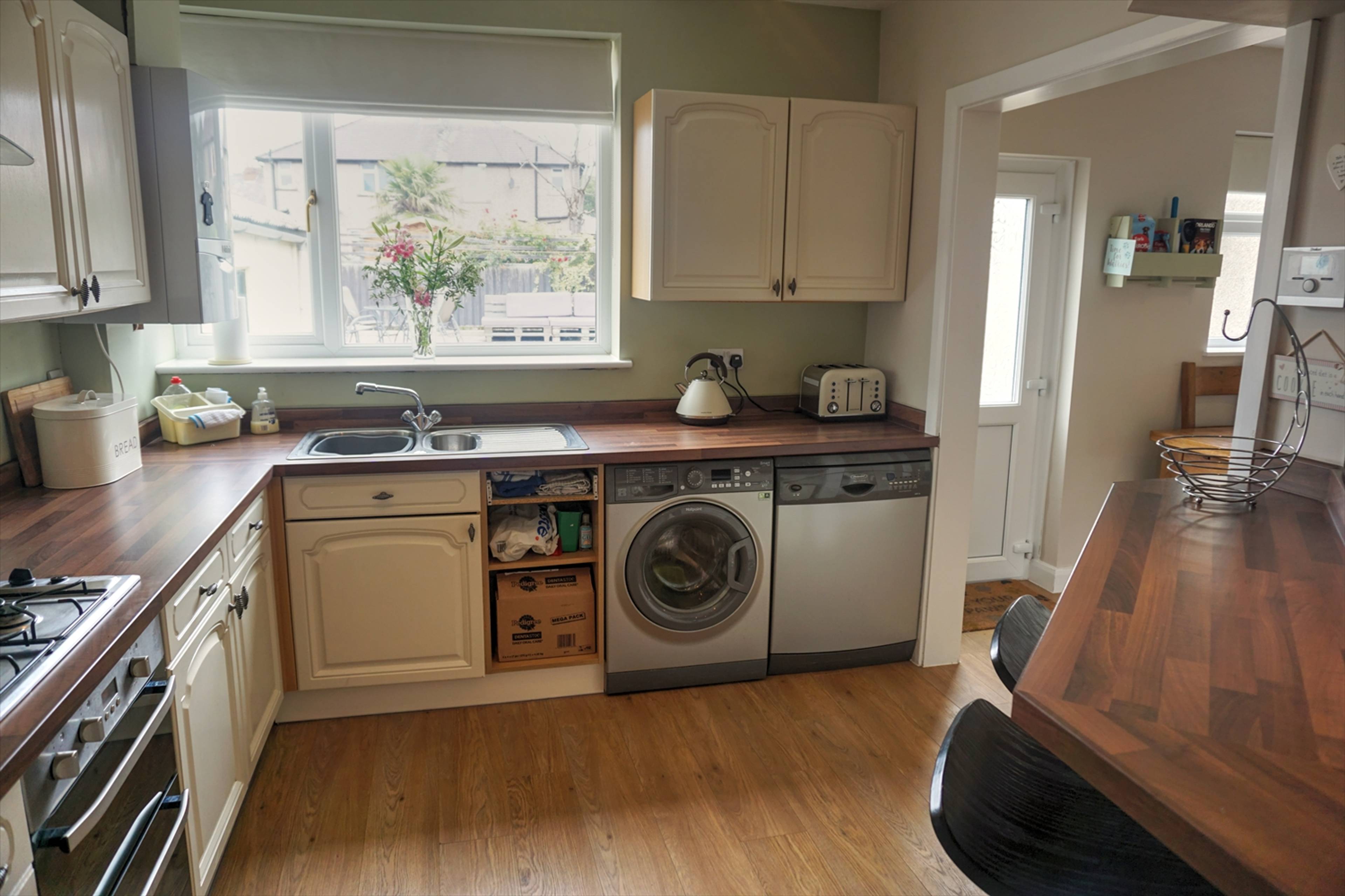 Kitchen/Breakfast