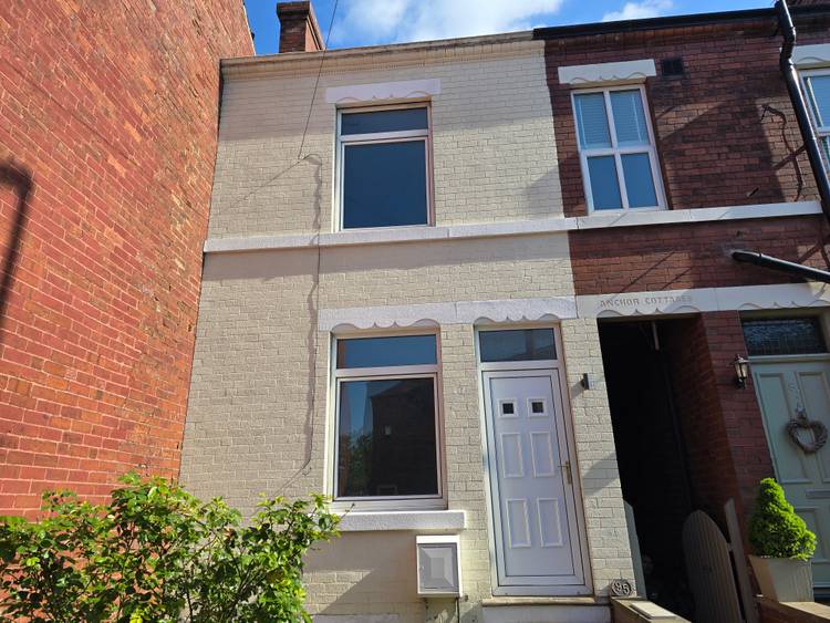 2 bedroom terraced house