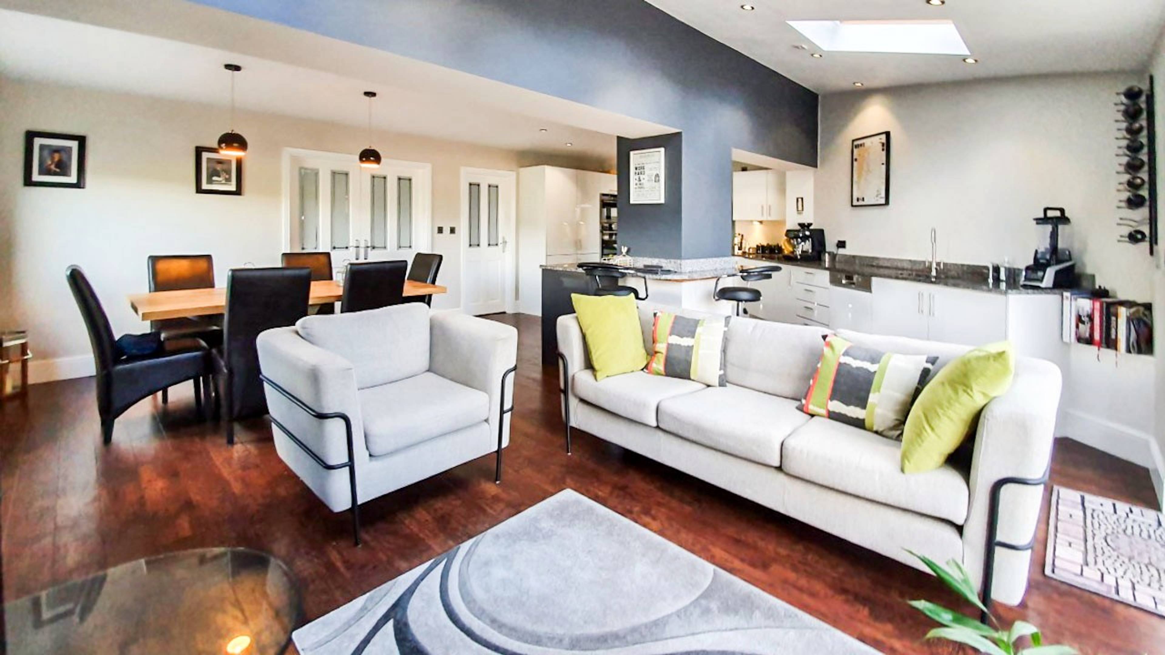 Kitchen/Family Room