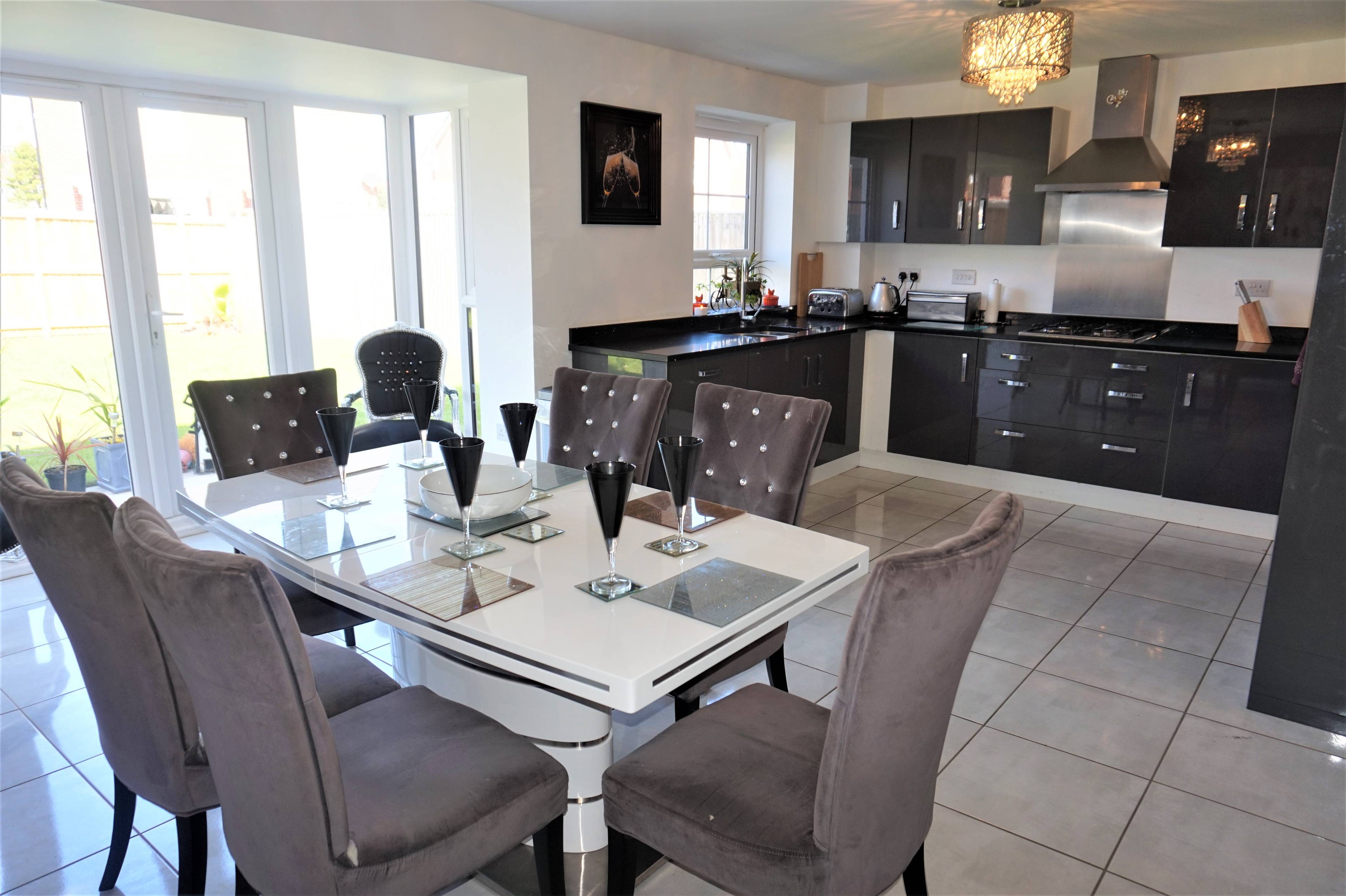 Kitchen / Diner