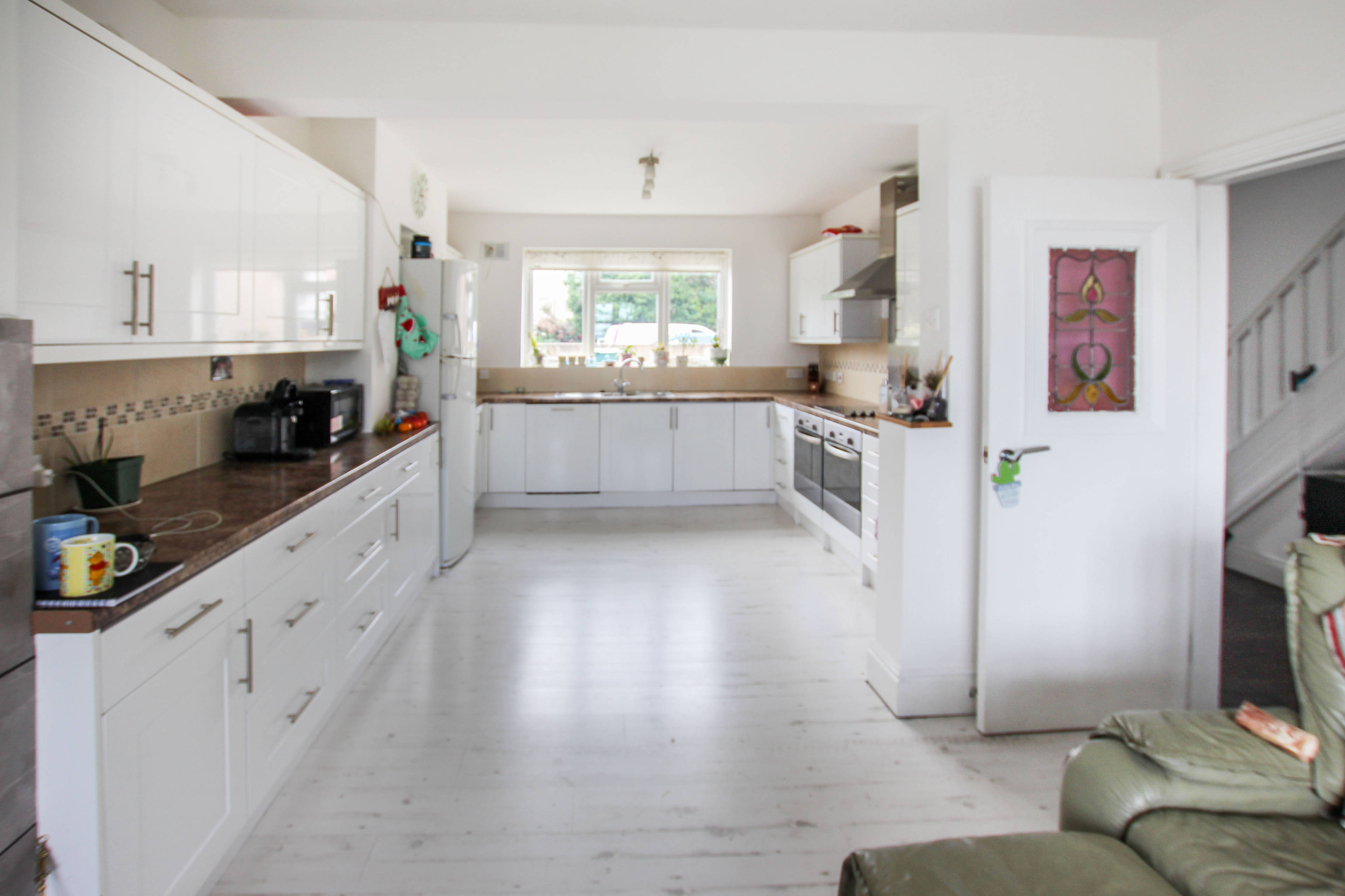 Lounge / Kitchen