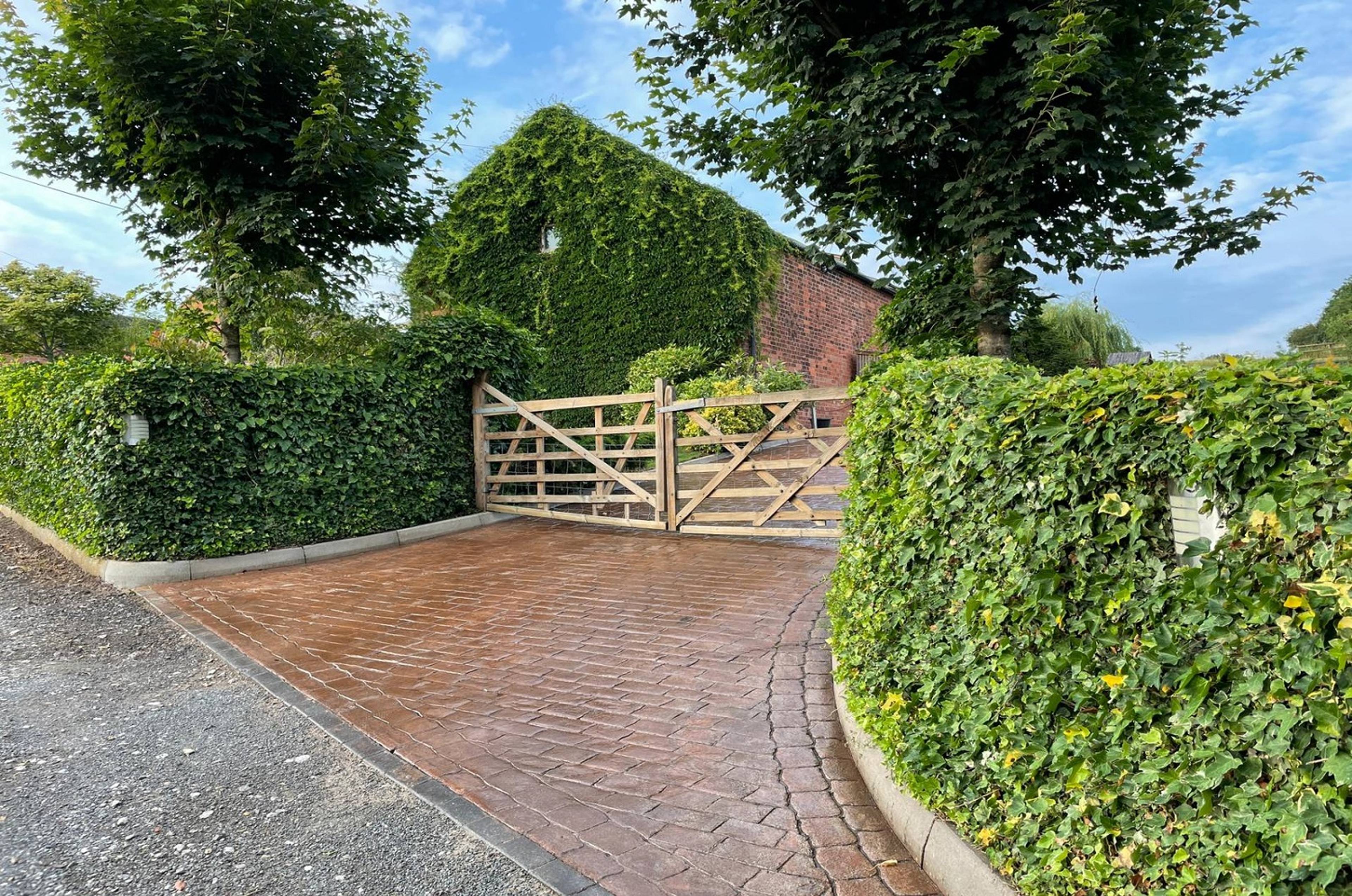 Gated Driveway